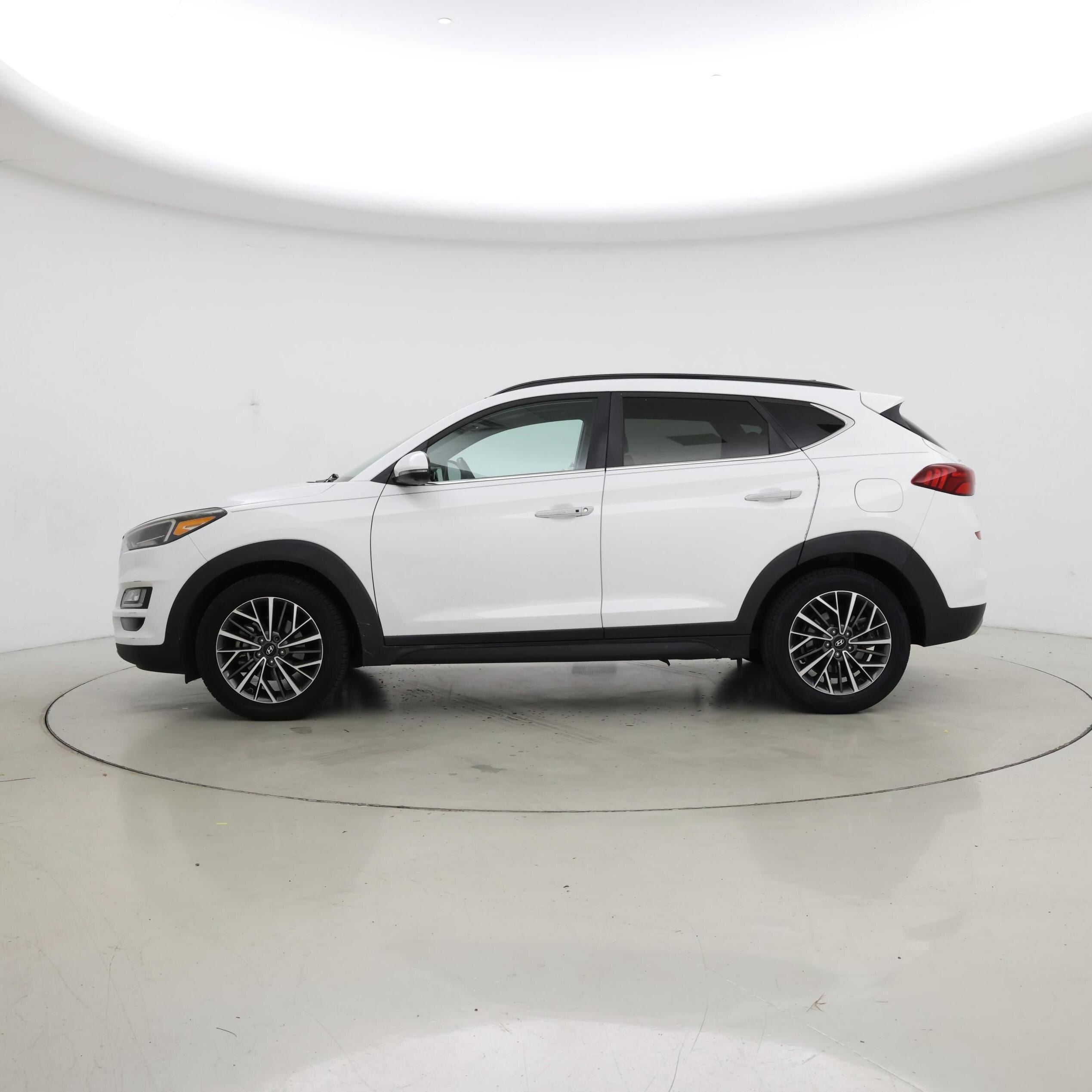 Thumbnail: 2019 Hyundai Tucson - 3