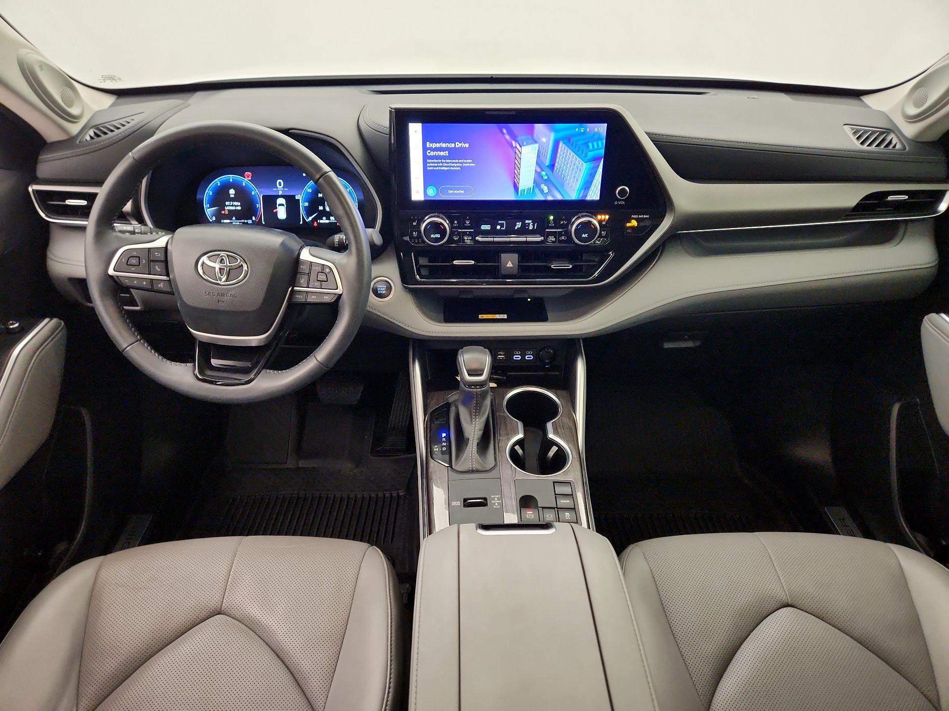 Thumbnail: 2024 Toyota Highlander - 9