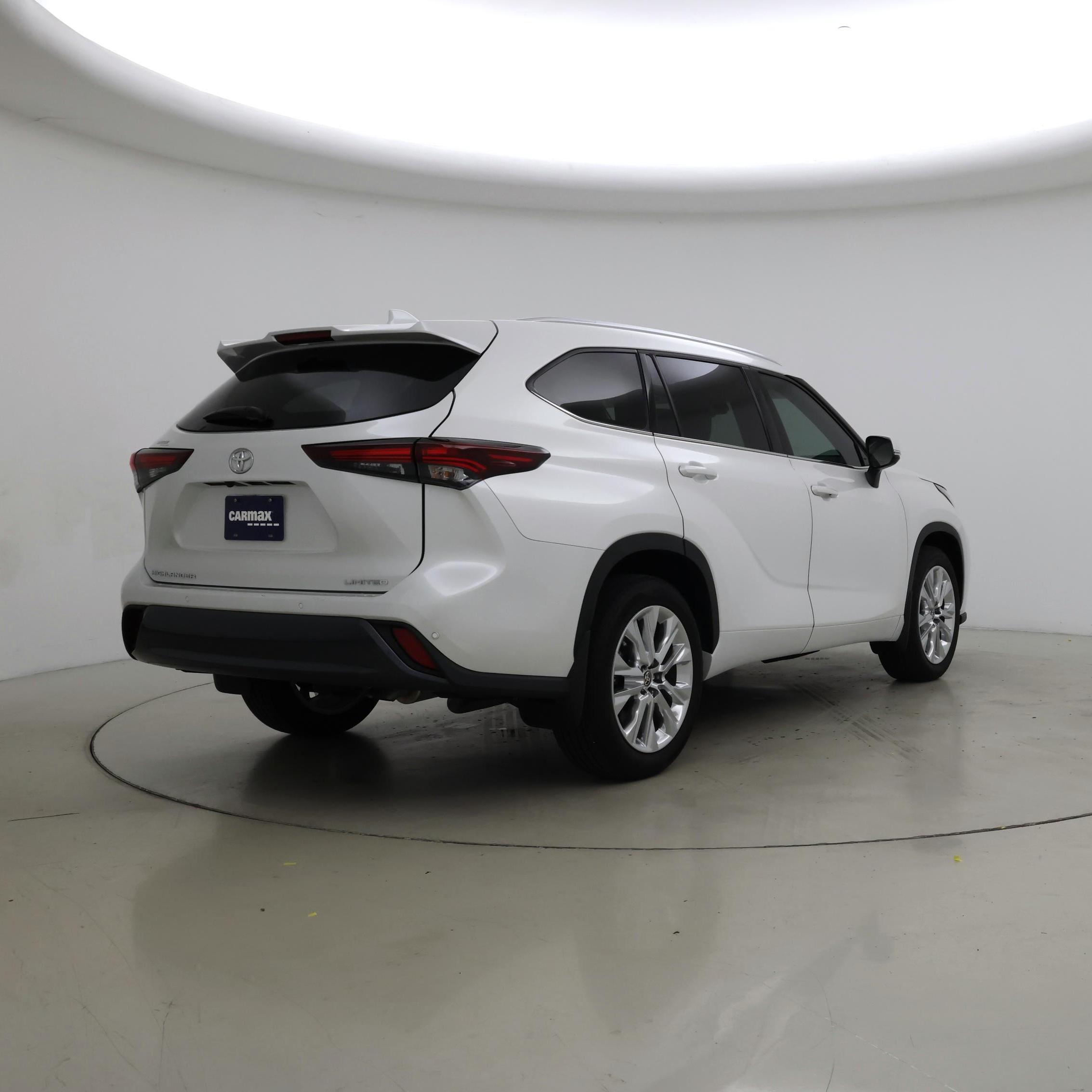Thumbnail: 2024 Toyota Highlander - 8