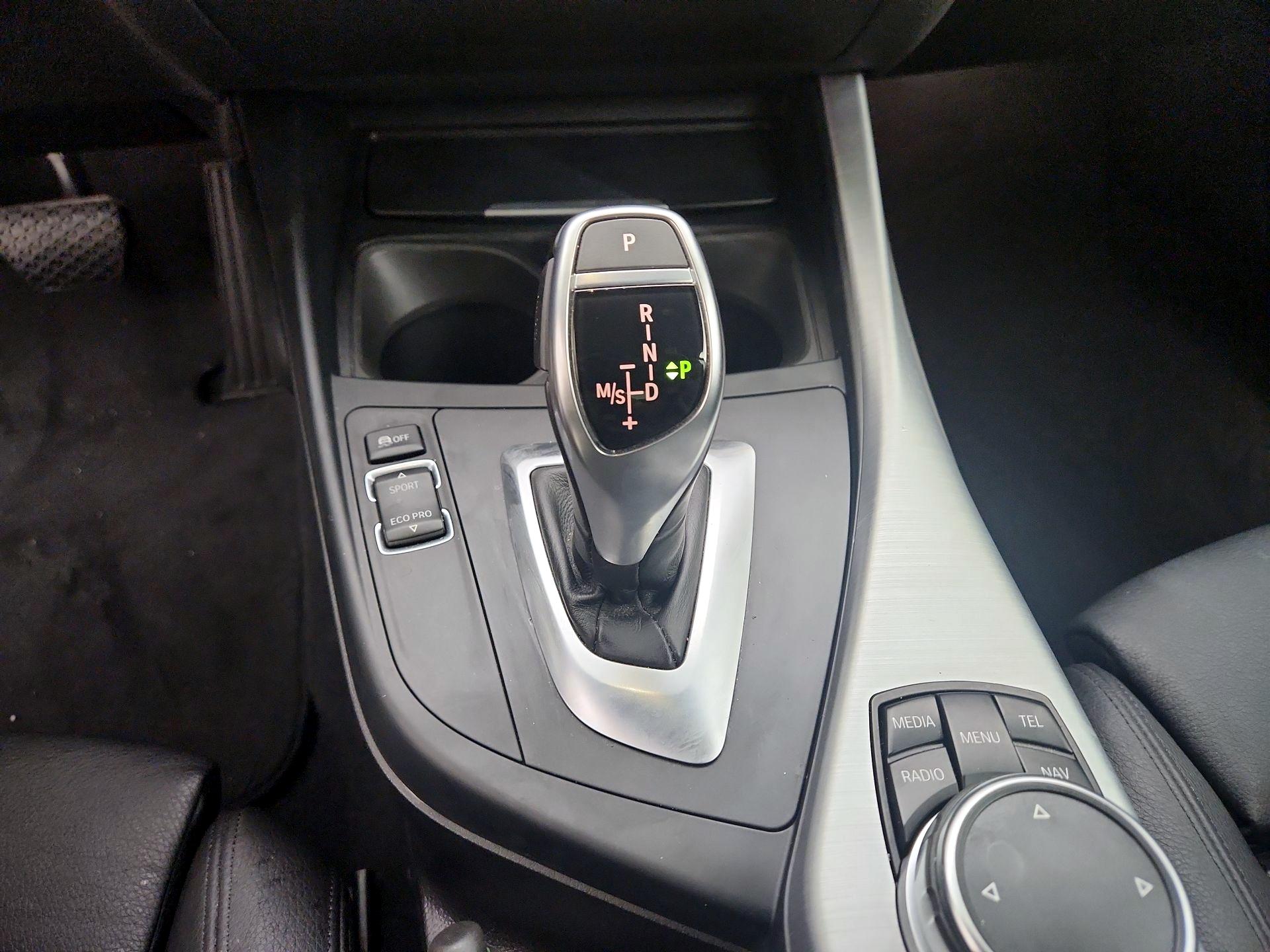 Thumbnail: 2016 BMW 2 Series - 16