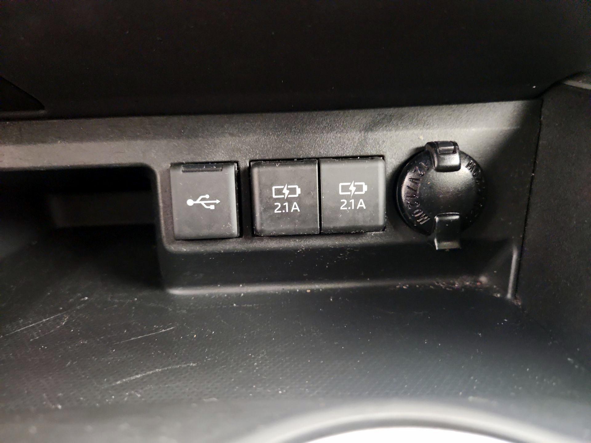 Thumbnail: 2021 Toyota Highlander - 18