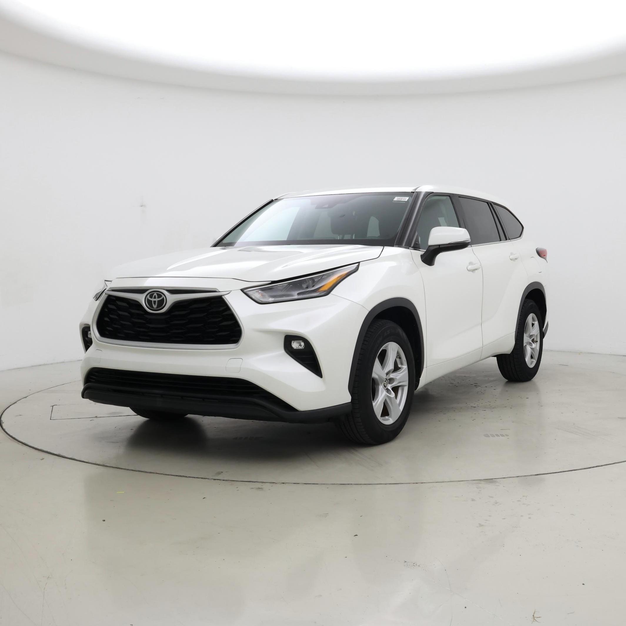 Thumbnail: 2021 Toyota Highlander - 4