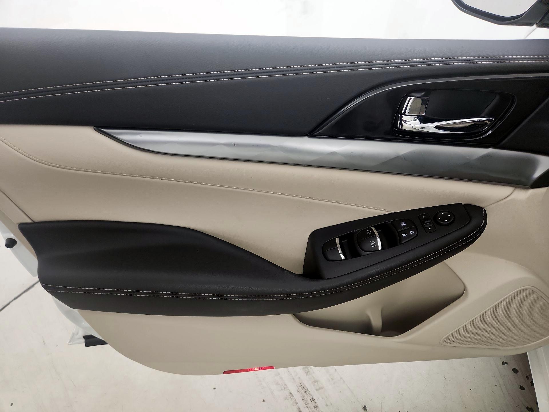 Thumbnail: 2019 Nissan Maxima - 12