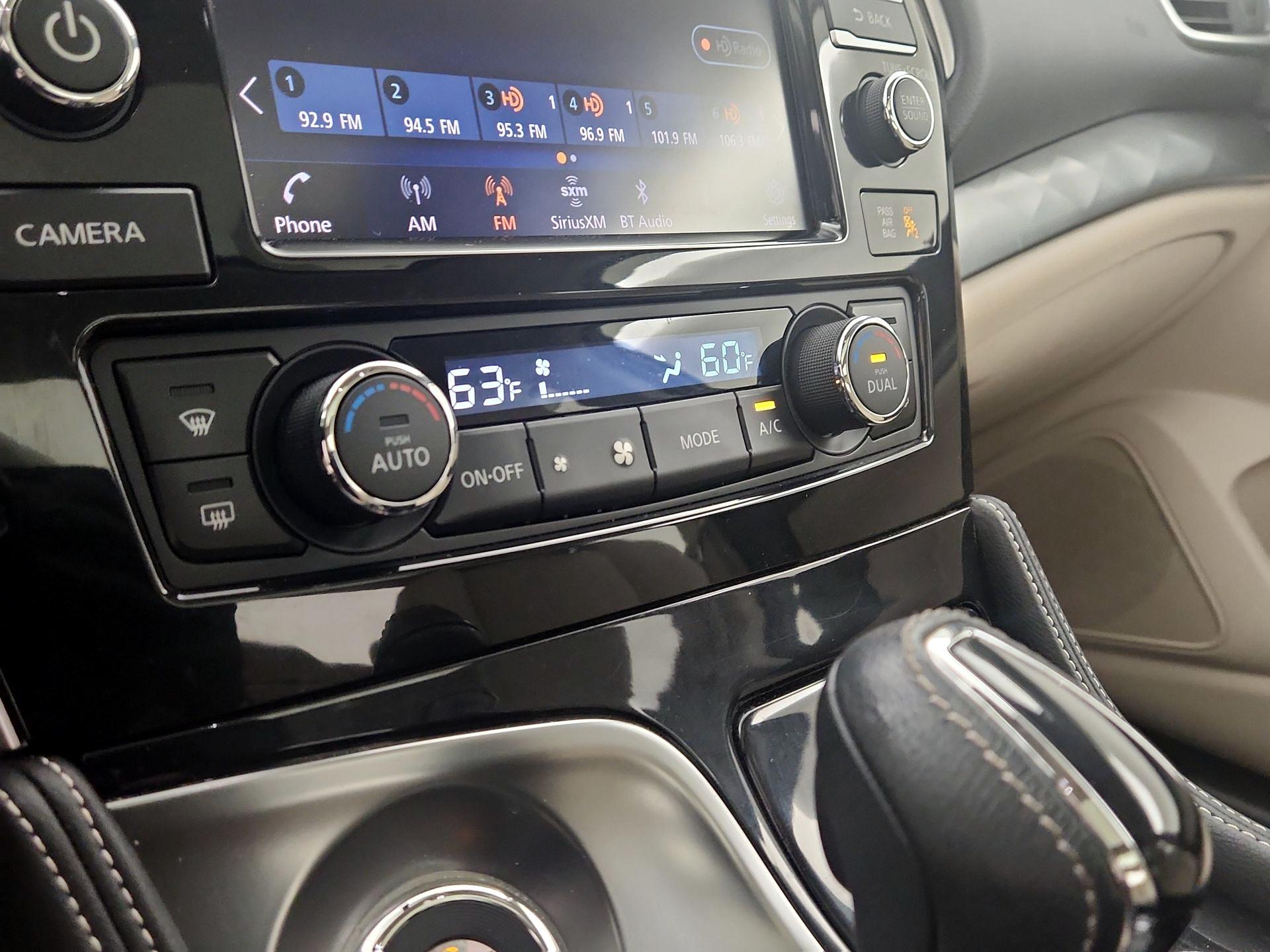 Thumbnail: 2019 Nissan Maxima - 17