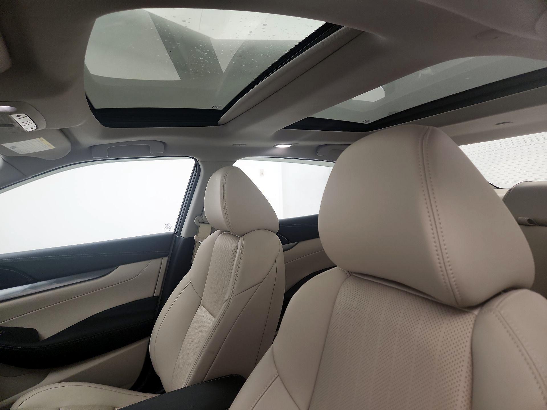 Thumbnail: 2019 Nissan Maxima - 20