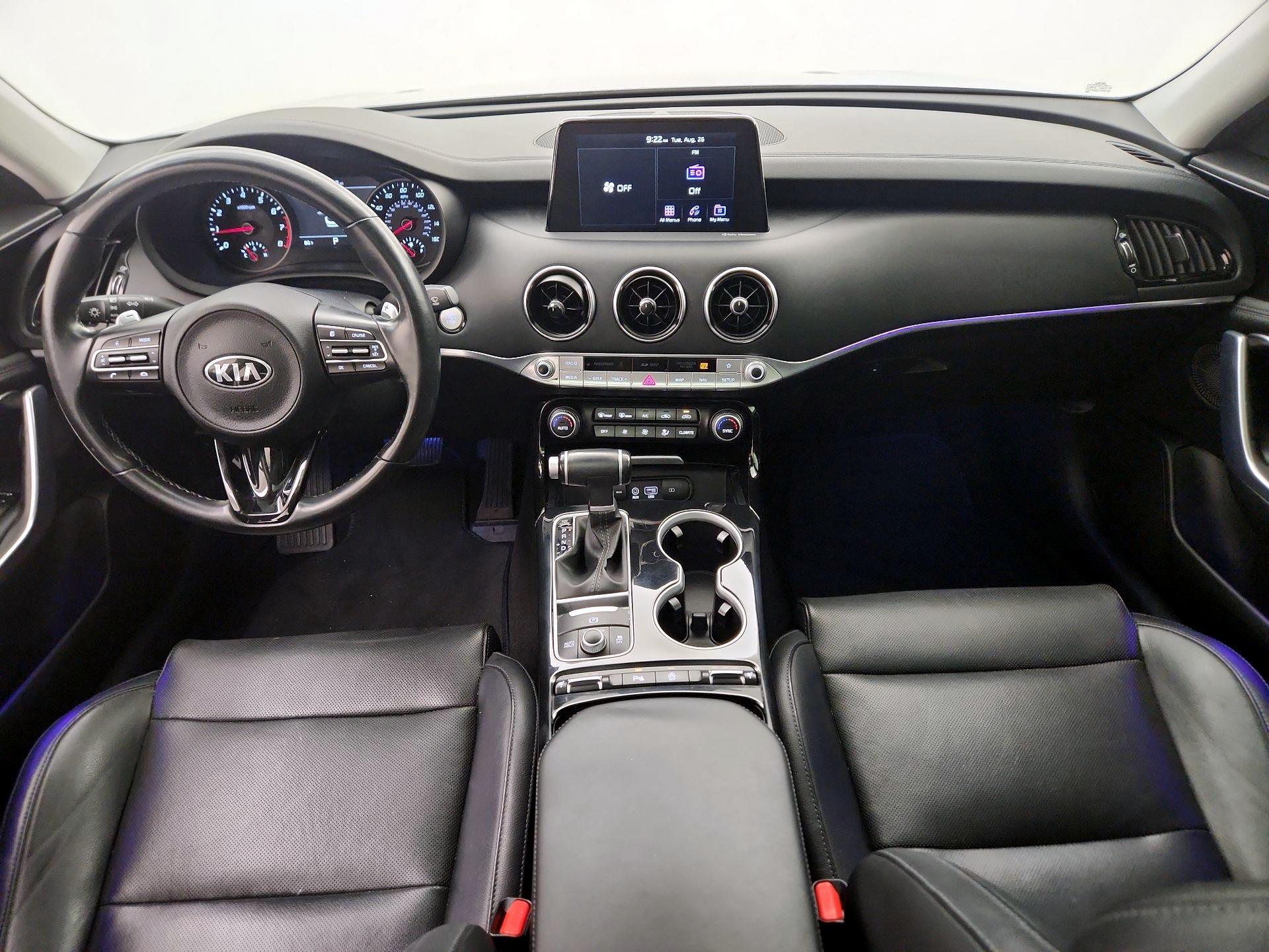 Thumbnail: 2018 Kia Stinger - 9
