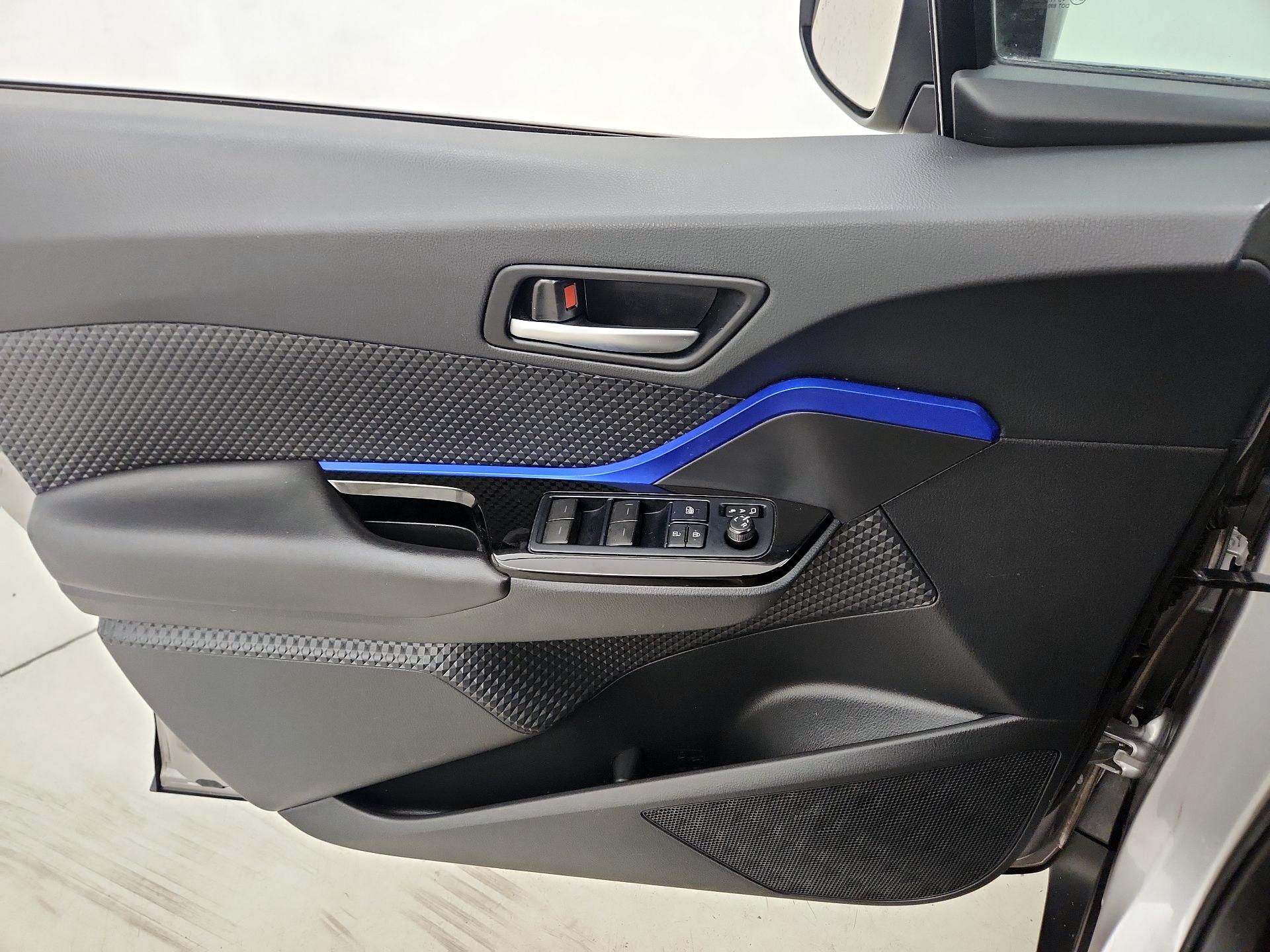 Thumbnail: 2020 Toyota C-HR - 12