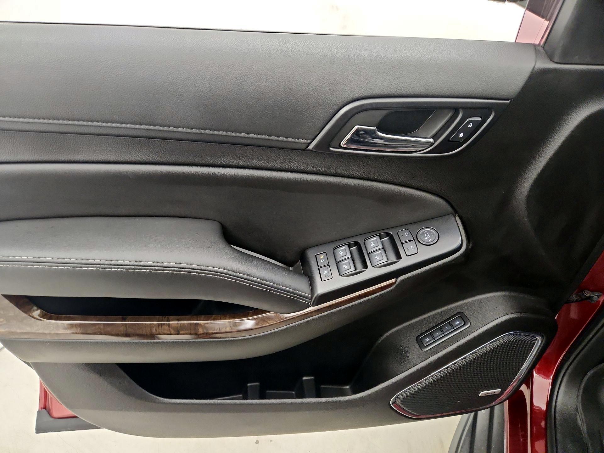 Thumbnail: 2020 Chevrolet Tahoe - 12