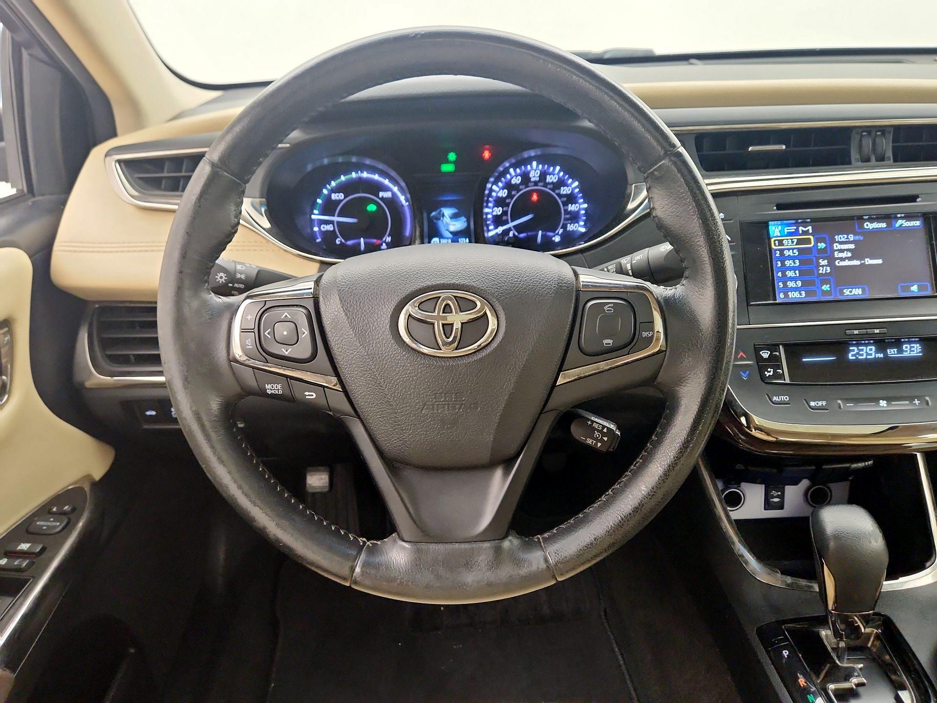 Thumbnail: 2014 Toyota Avalon - 10