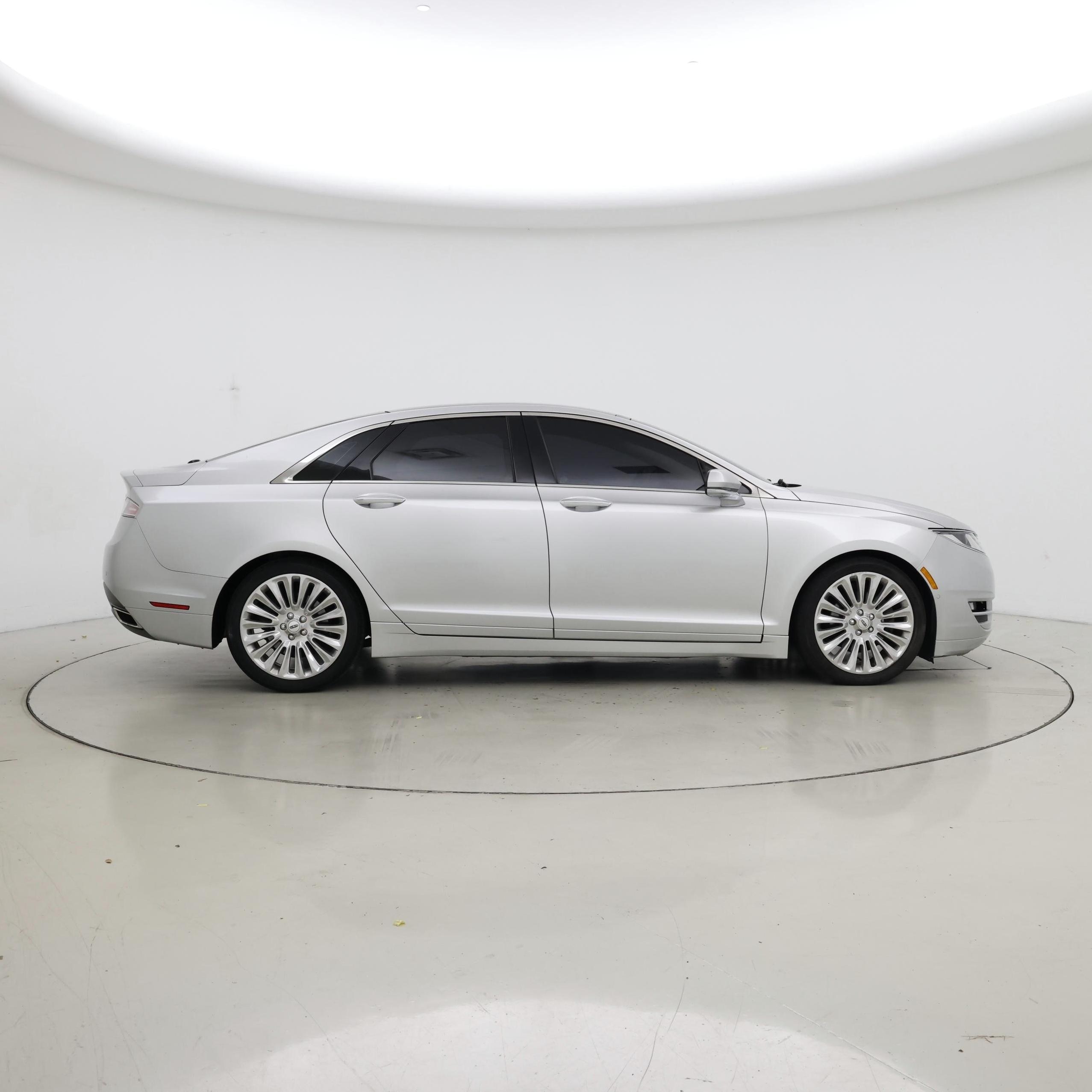 Thumbnail: 2015 Lincoln MKZ - 7