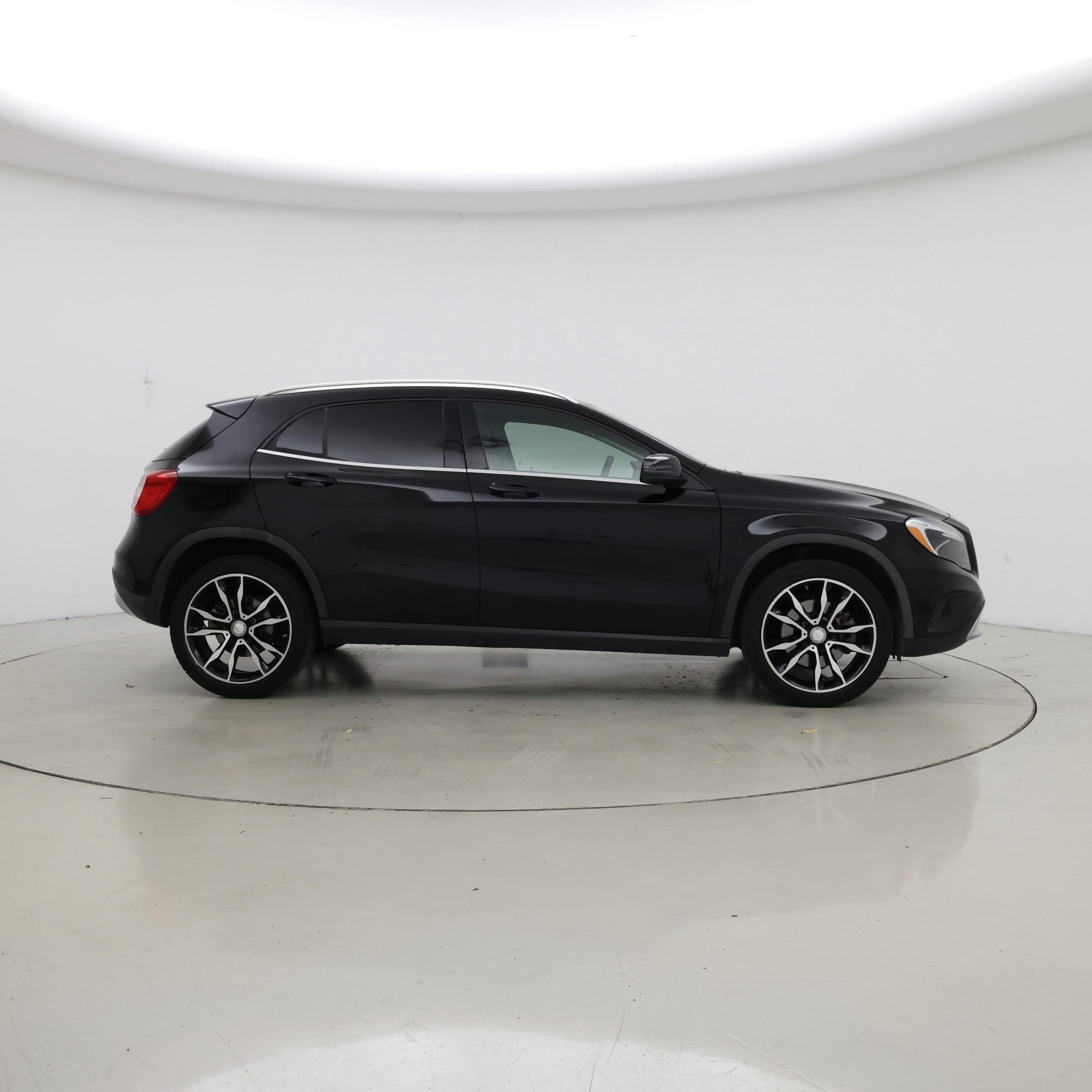 Thumbnail: 2015 Mercedes-Benz GLA - 7