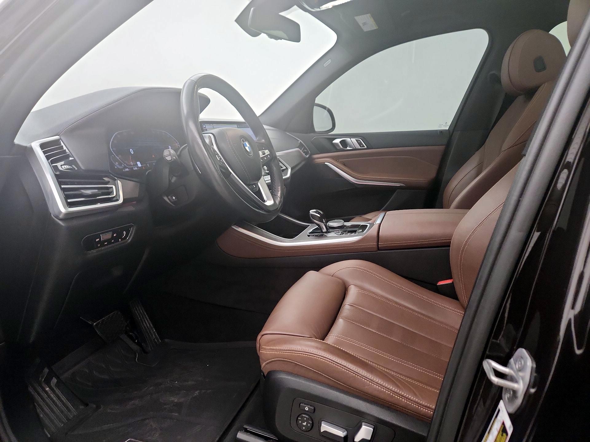 Thumbnail: 2022 BMW X5 - 11