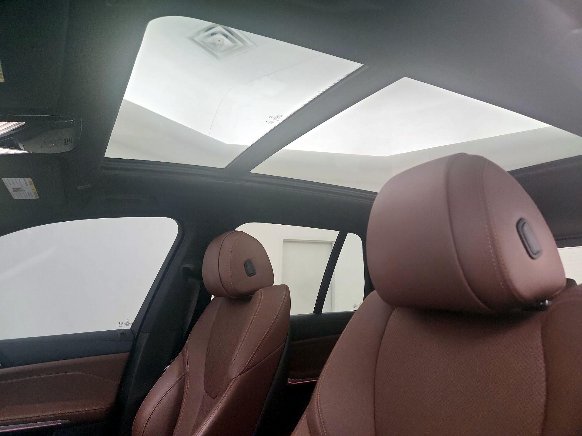 Thumbnail: 2022 BMW X5 - 20