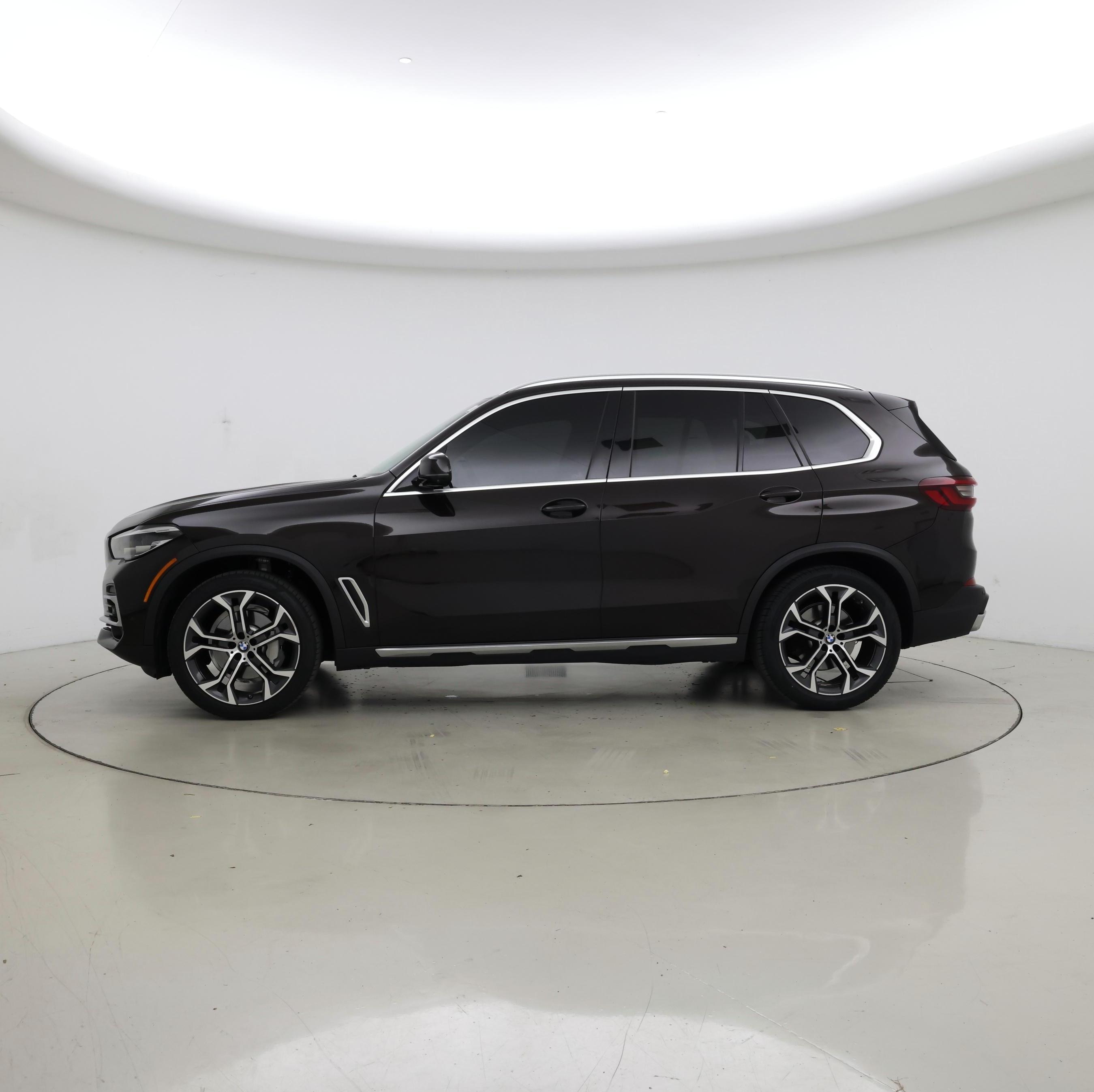 Thumbnail: 2022 BMW X5 - 3