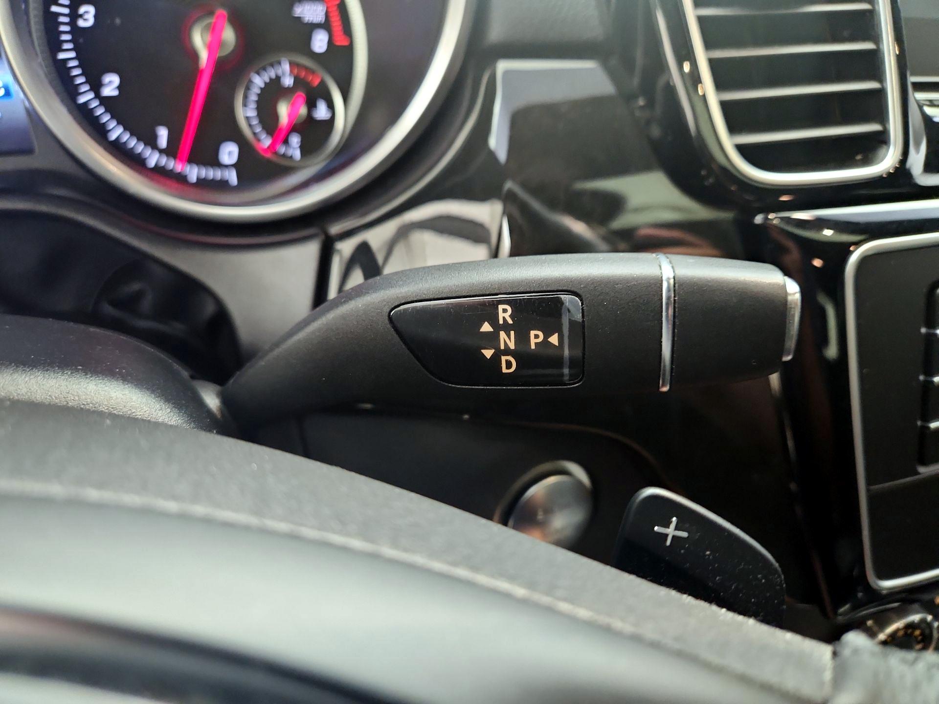Thumbnail: 2017 Mercedes-Benz GLE - 18