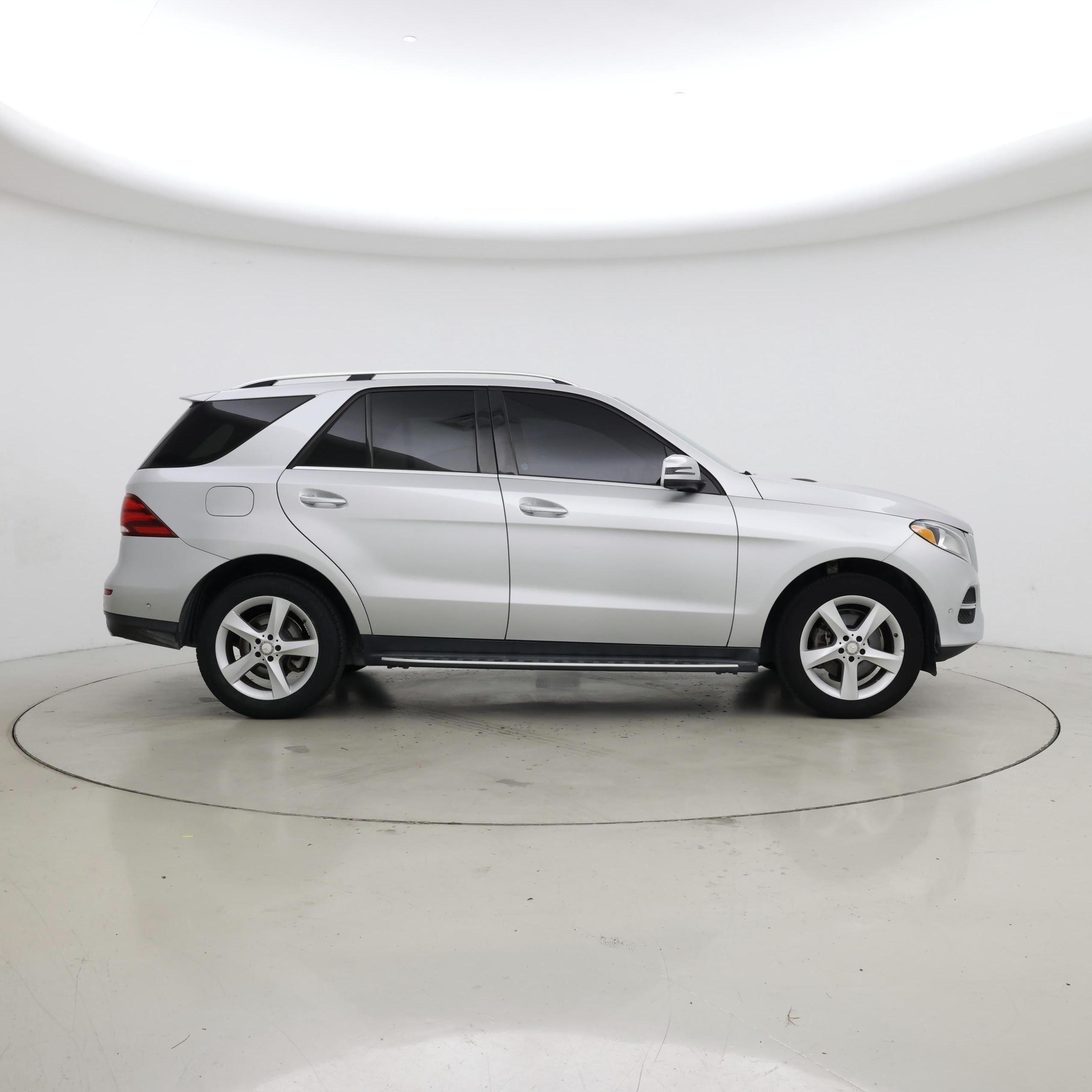 Thumbnail: 2017 Mercedes-Benz GLE - 7