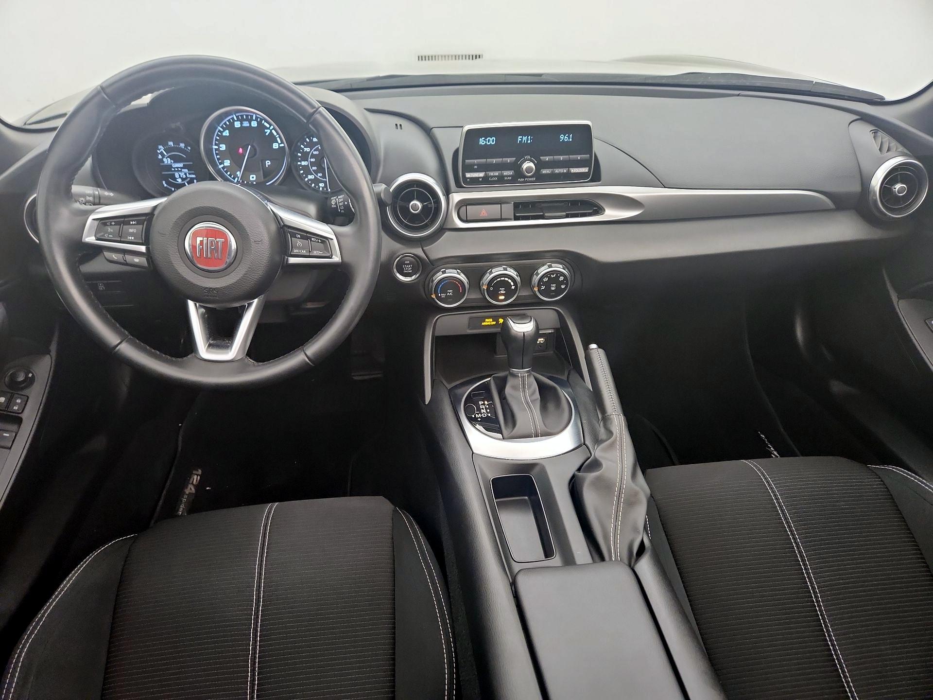 Thumbnail: 2018 Fiat 124 Spider - 9