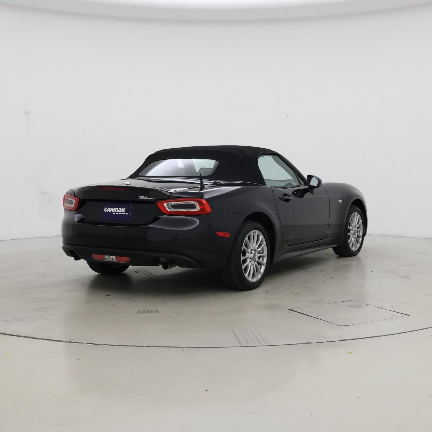 Thumbnail: 2018 Fiat 124 Spider - 8
