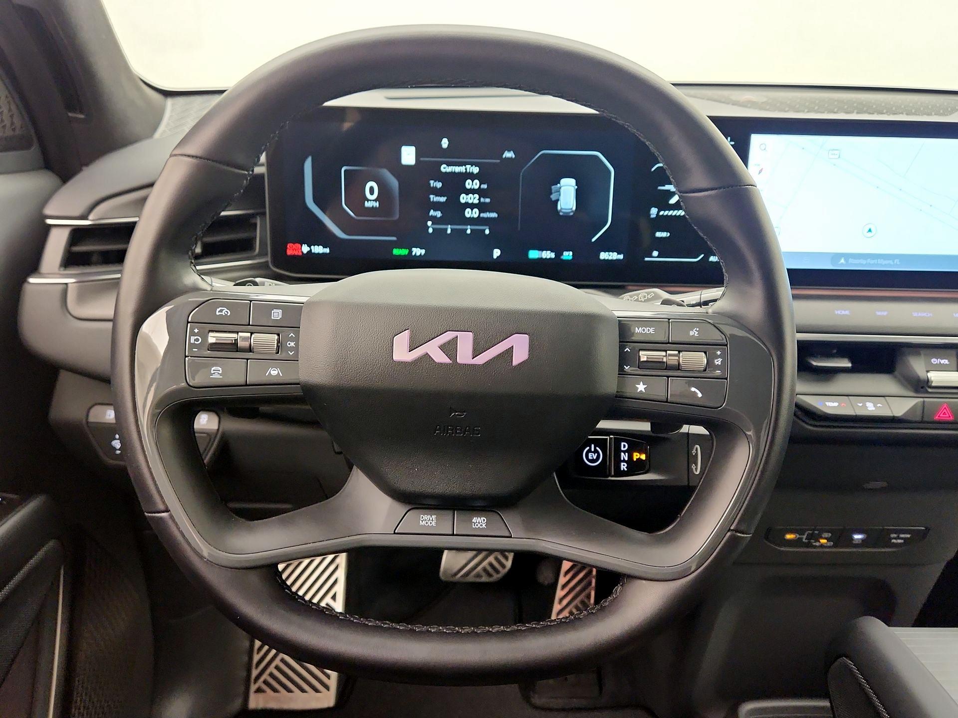 Thumbnail: 2024 Kia EV9 - 10