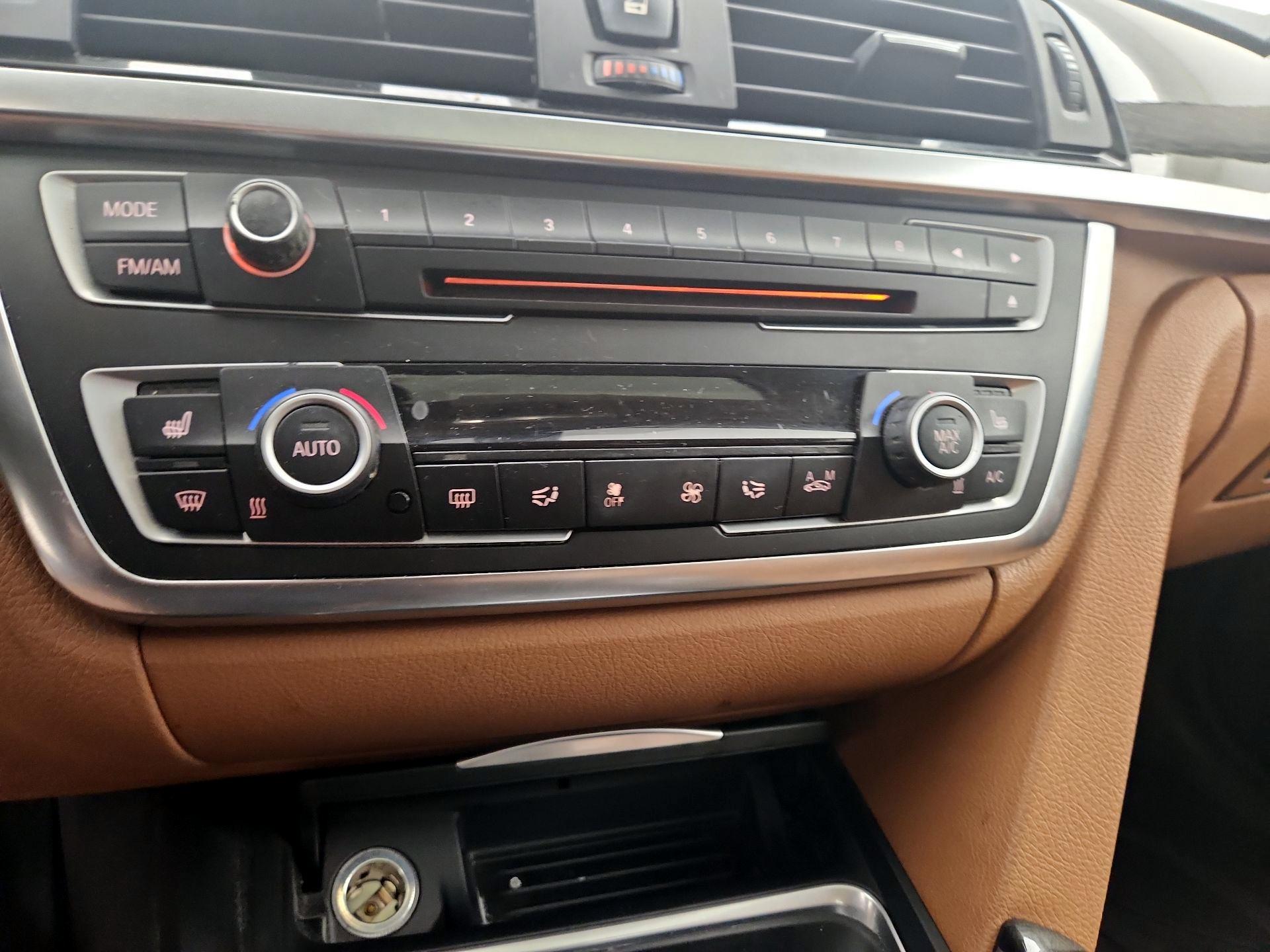 Thumbnail: 2014 BMW 3 Series - 17