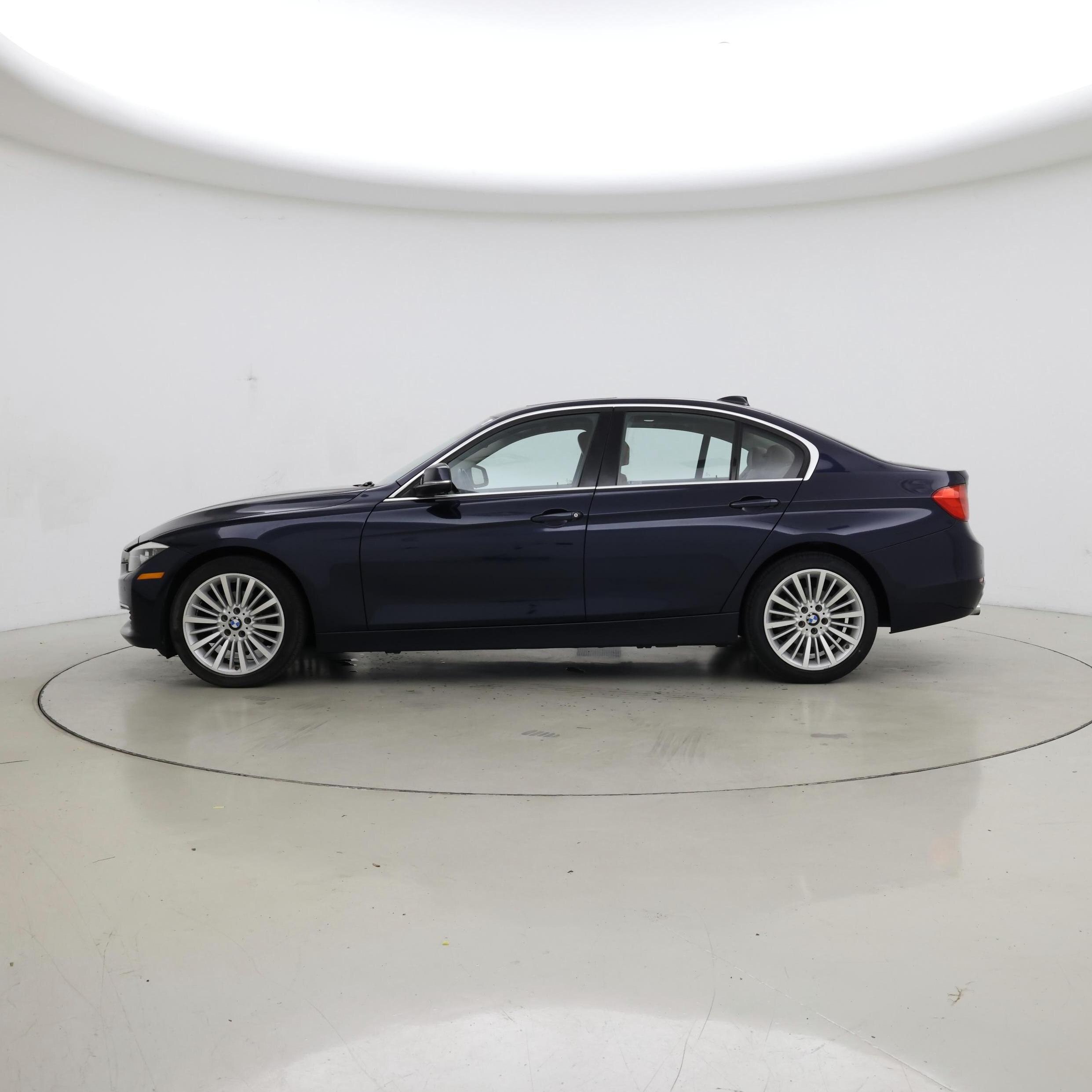 Thumbnail: 2014 BMW 3 Series - 3