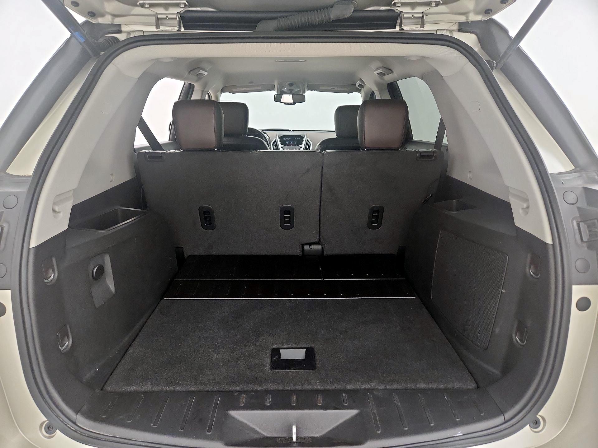 Thumbnail: 2015 GMC Terrain - 19