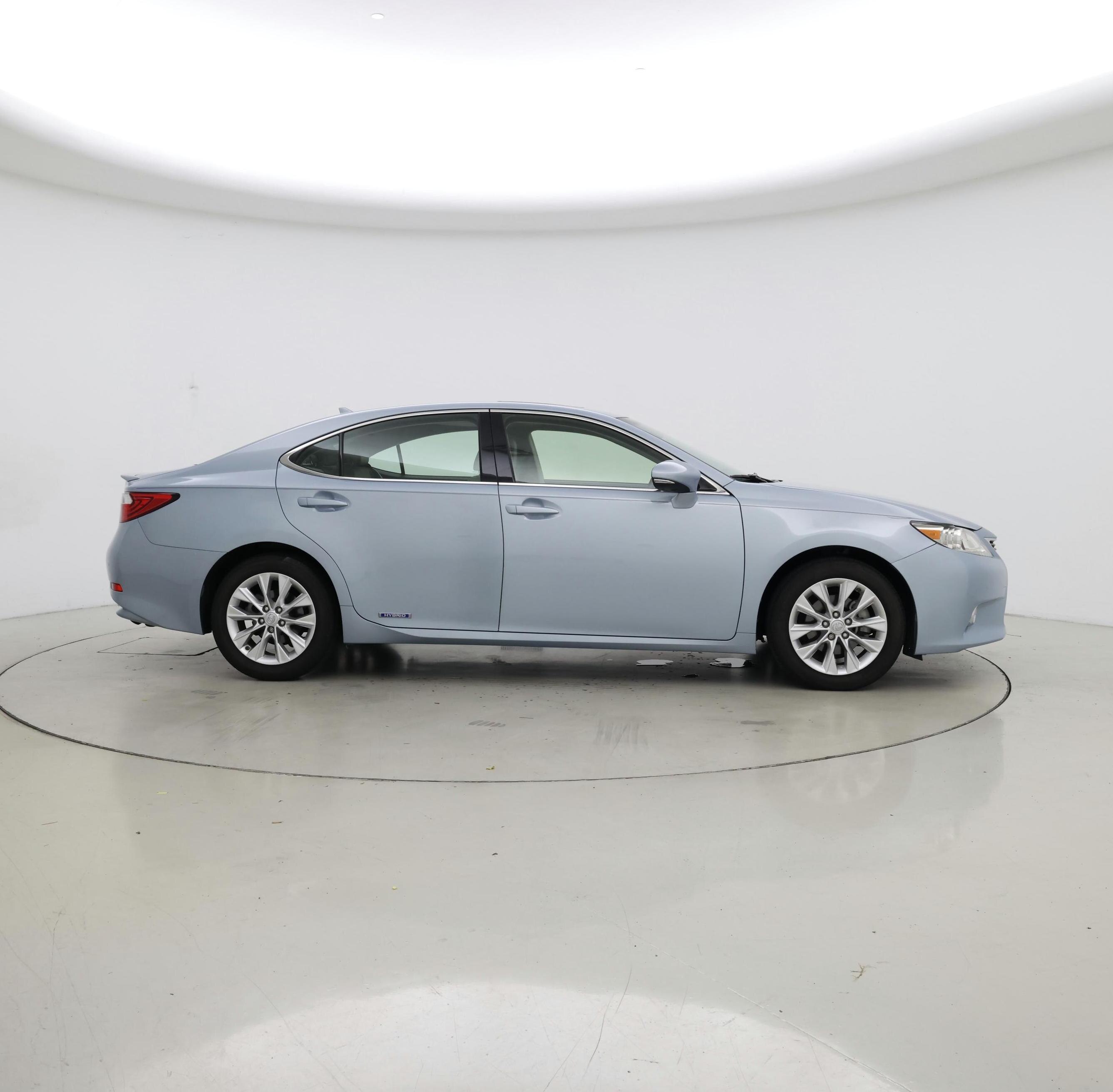 Thumbnail: 2013 Lexus ES - 7