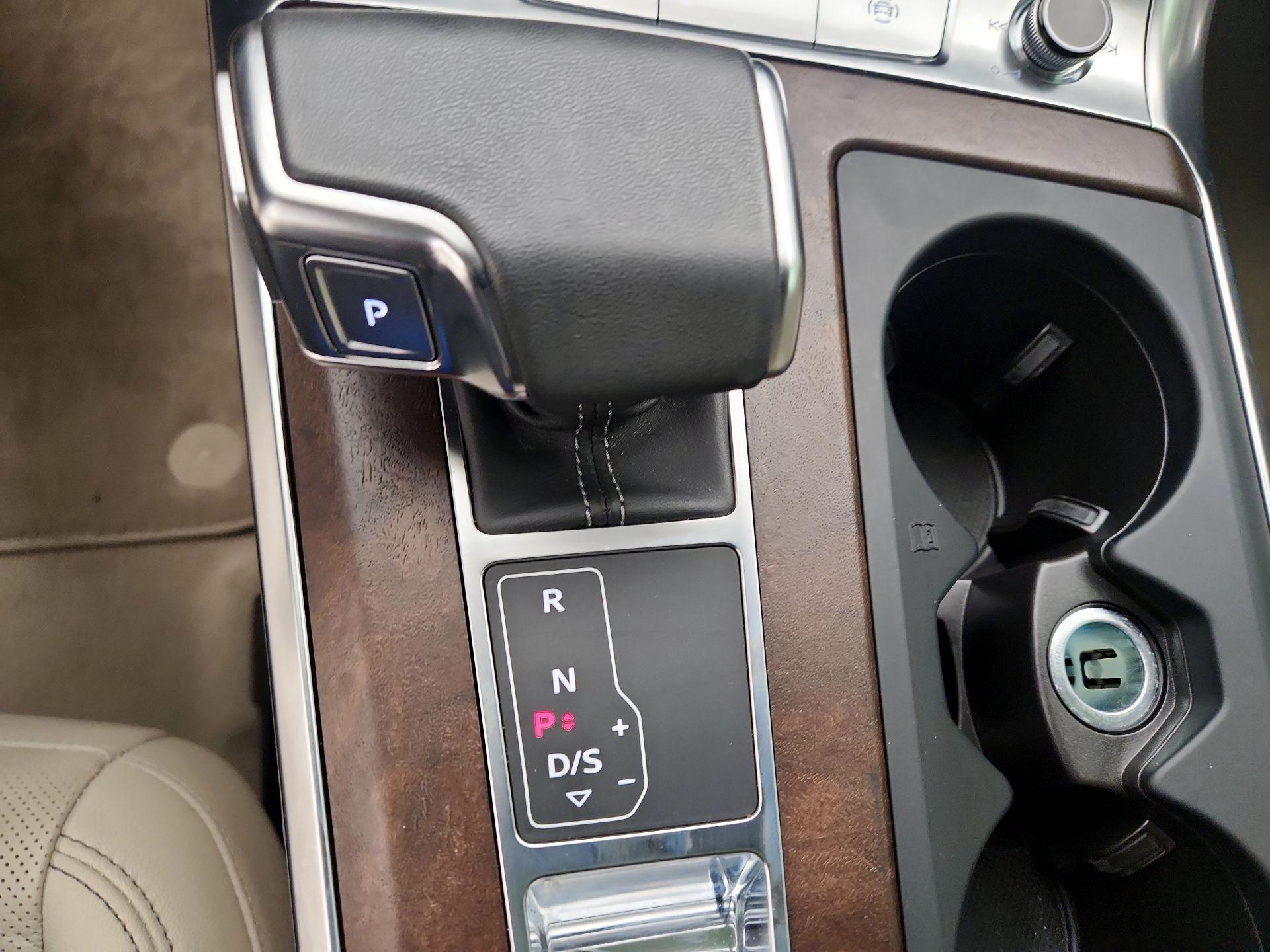 Thumbnail: 2019 Audi A6 - 18