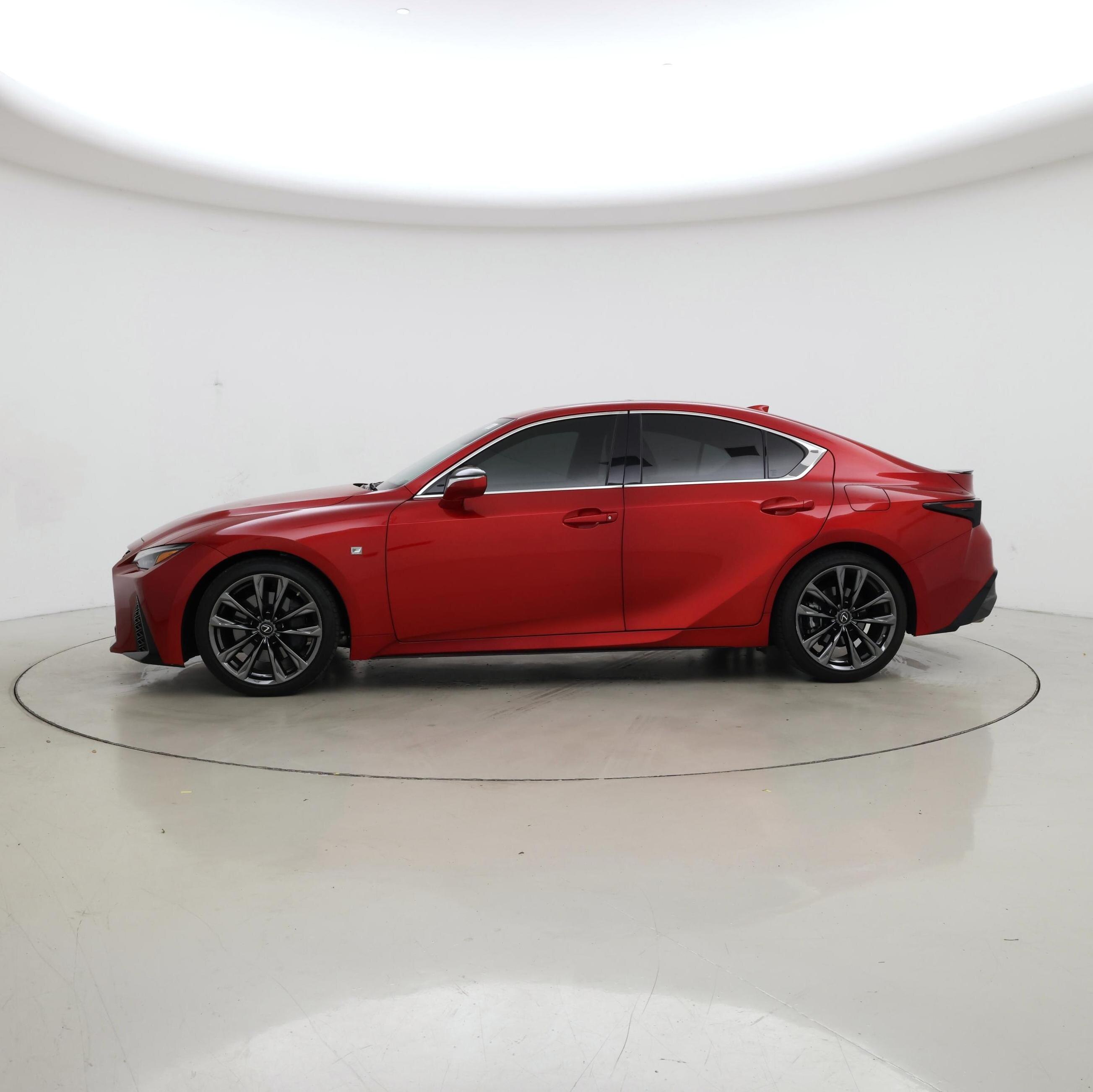 Thumbnail: 2022 Lexus IS - 3