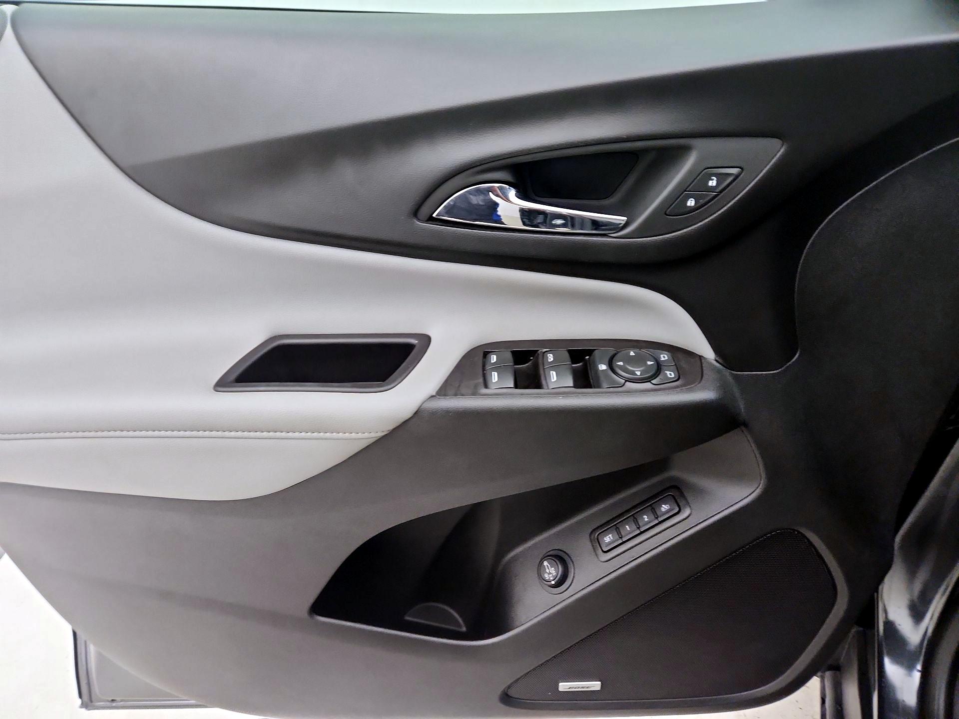 Thumbnail: 2020 Chevrolet Equinox - 12