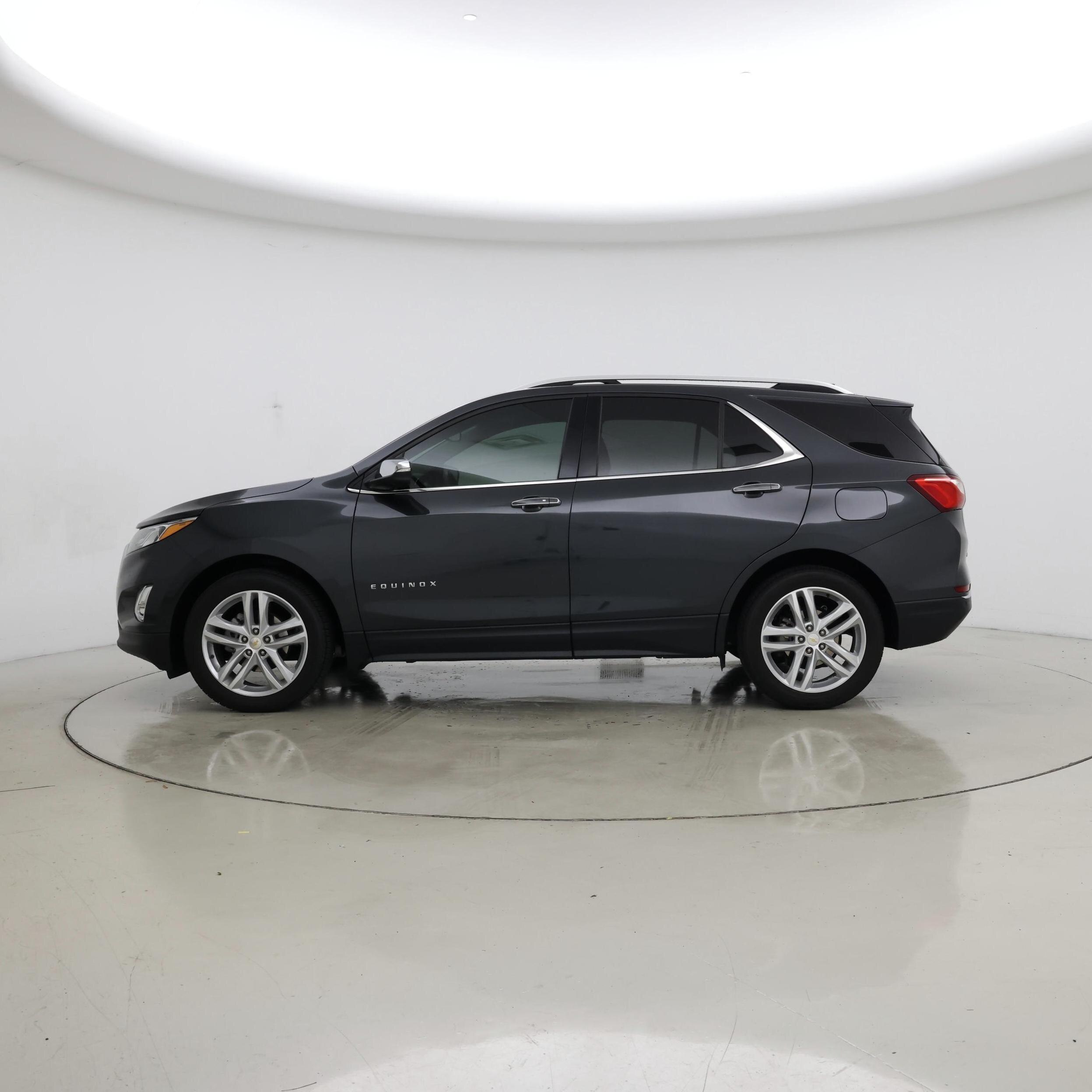 Thumbnail: 2020 Chevrolet Equinox - 3