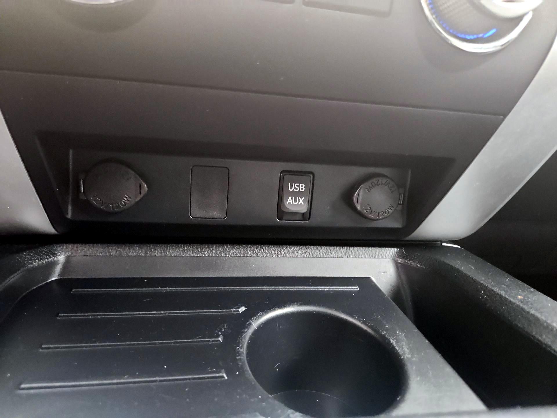Thumbnail: 2019 Toyota Tundra - 18