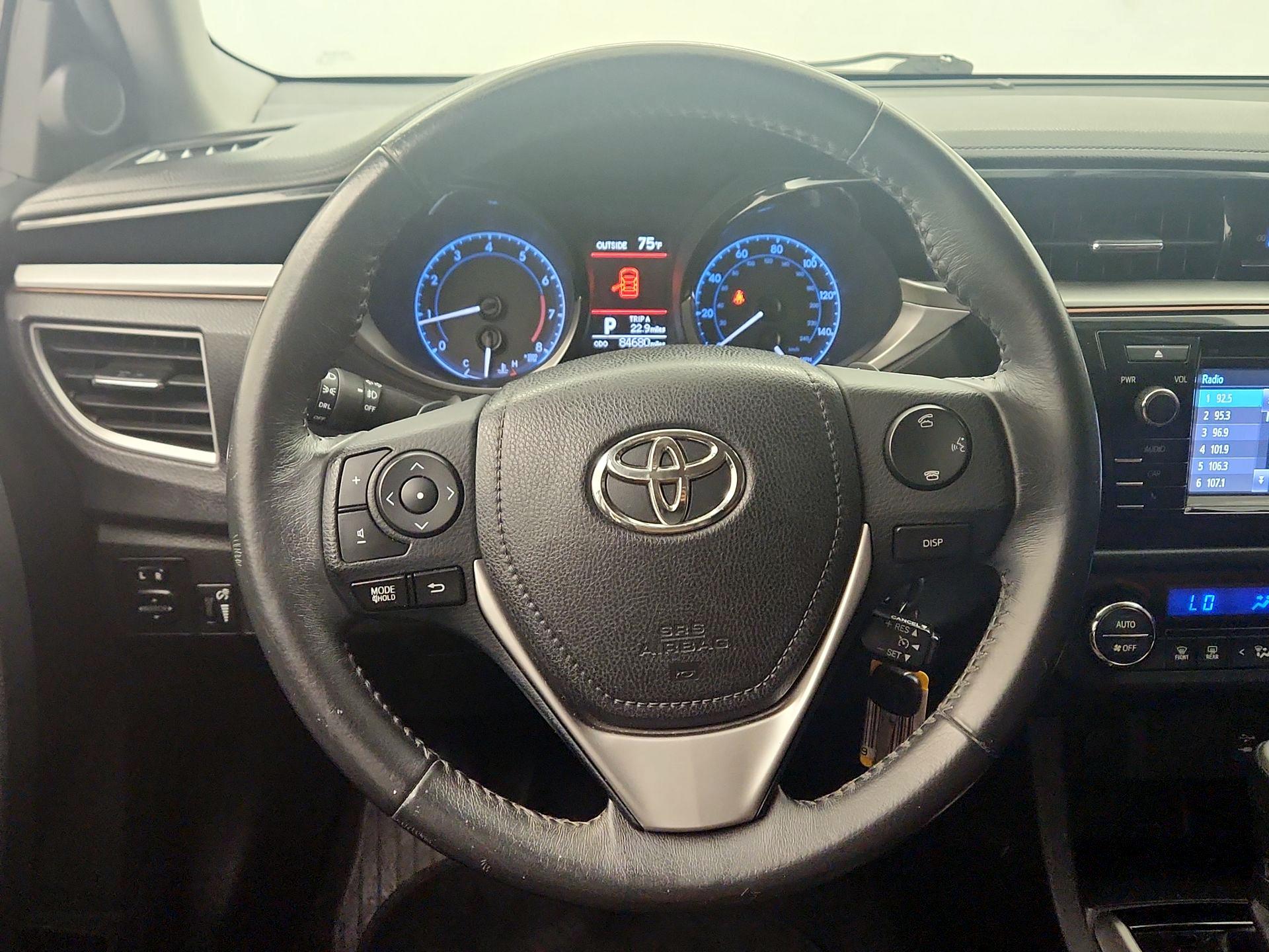 Thumbnail: 2016 Toyota Corolla - 10
