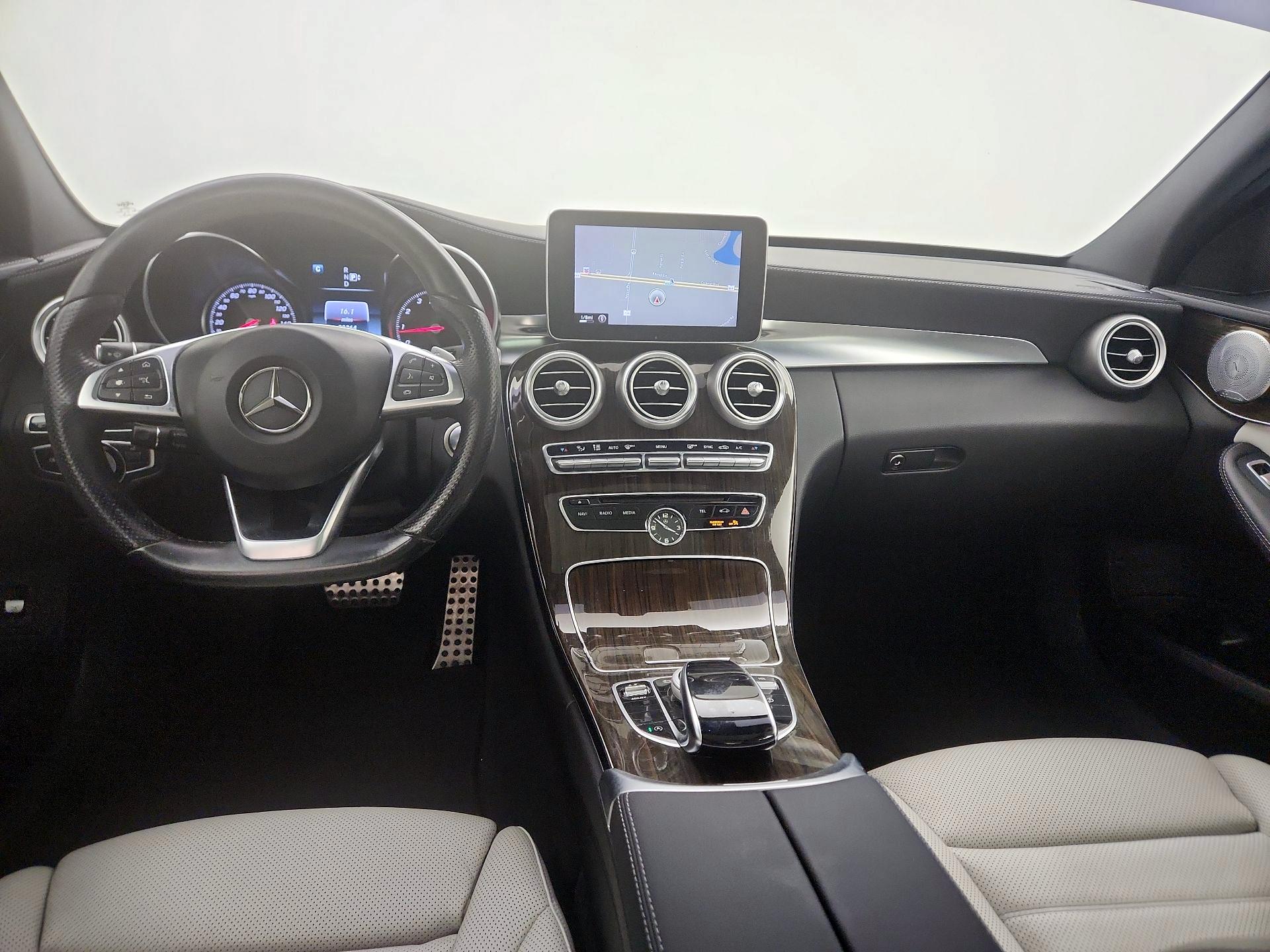 Thumbnail: 2015 Mercedes-Benz C-Class - 9