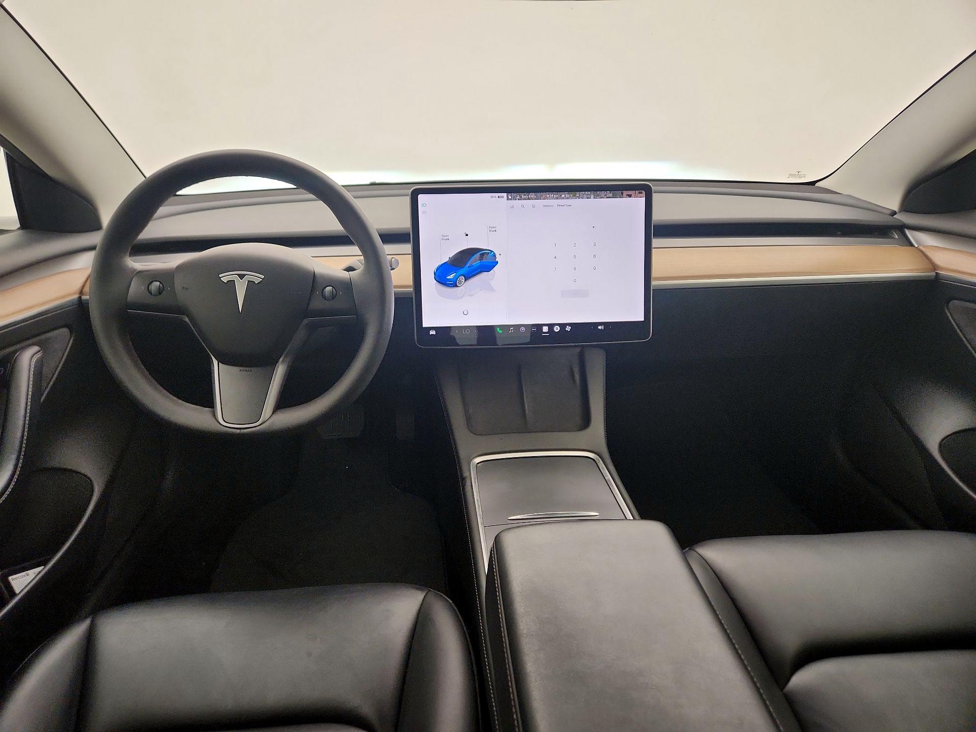 Thumbnail: 2023 Tesla Model 3 - 9