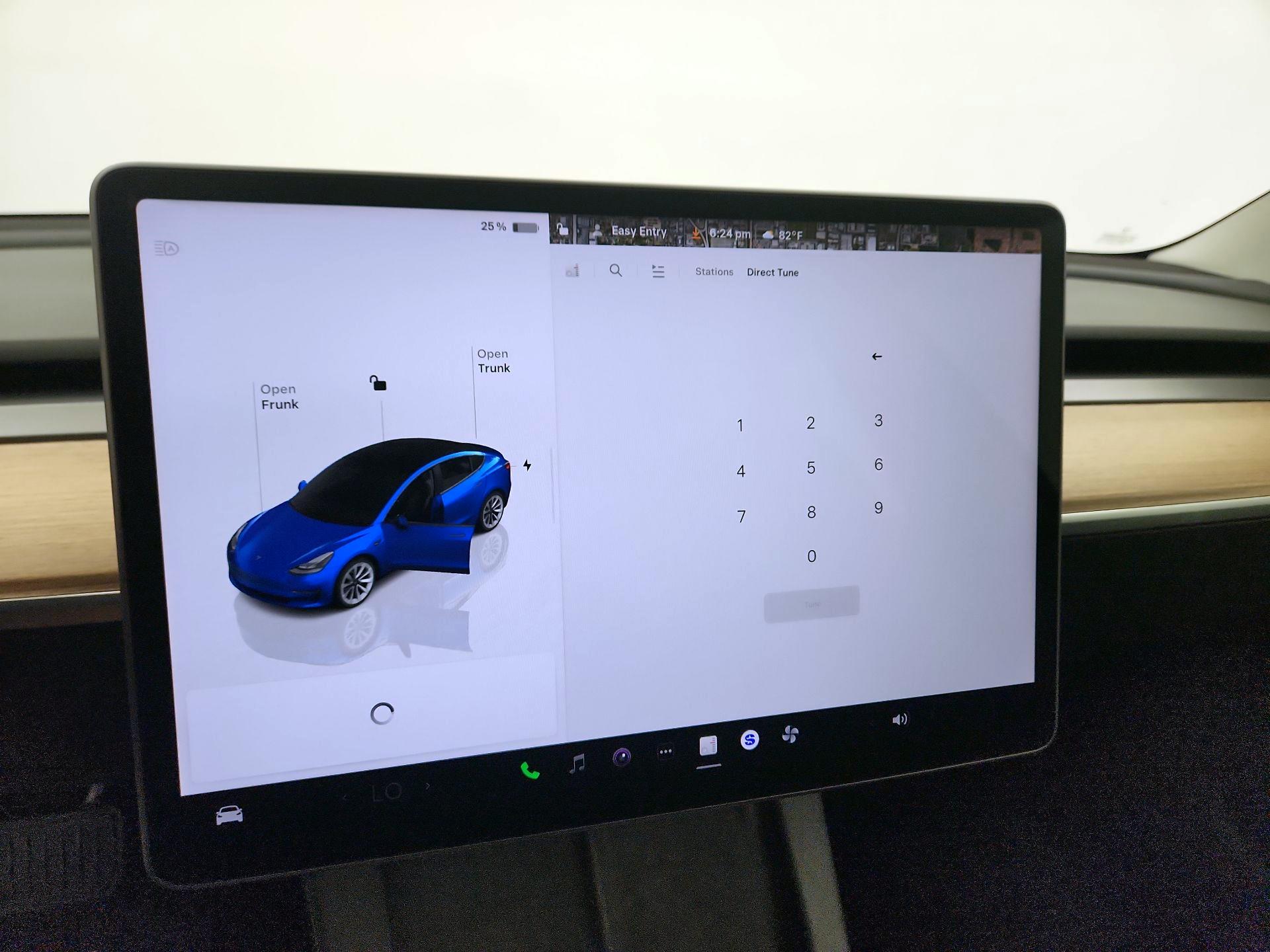 Thumbnail: 2023 Tesla Model 3 - 15