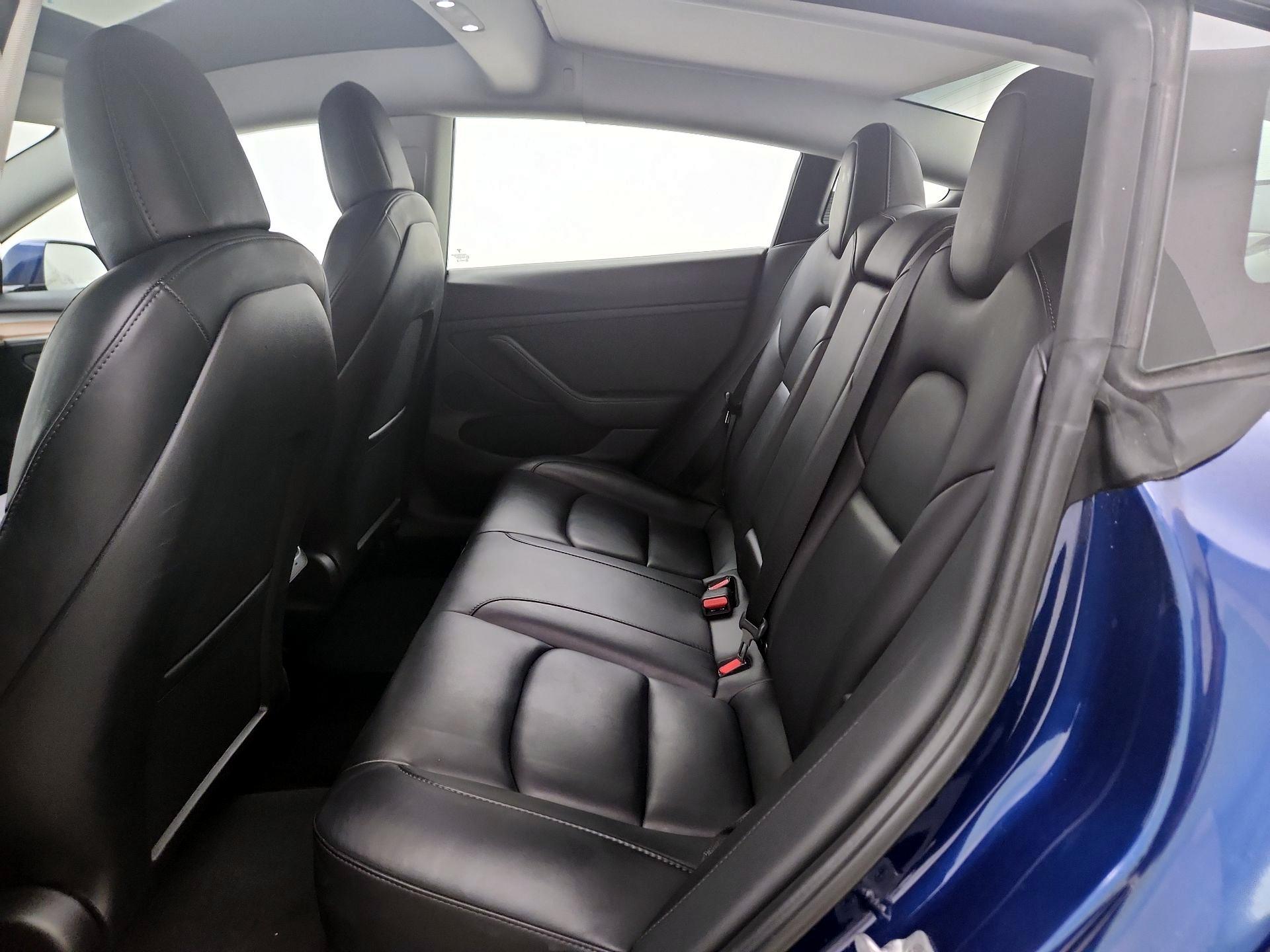 Thumbnail: 2023 Tesla Model 3 - 19