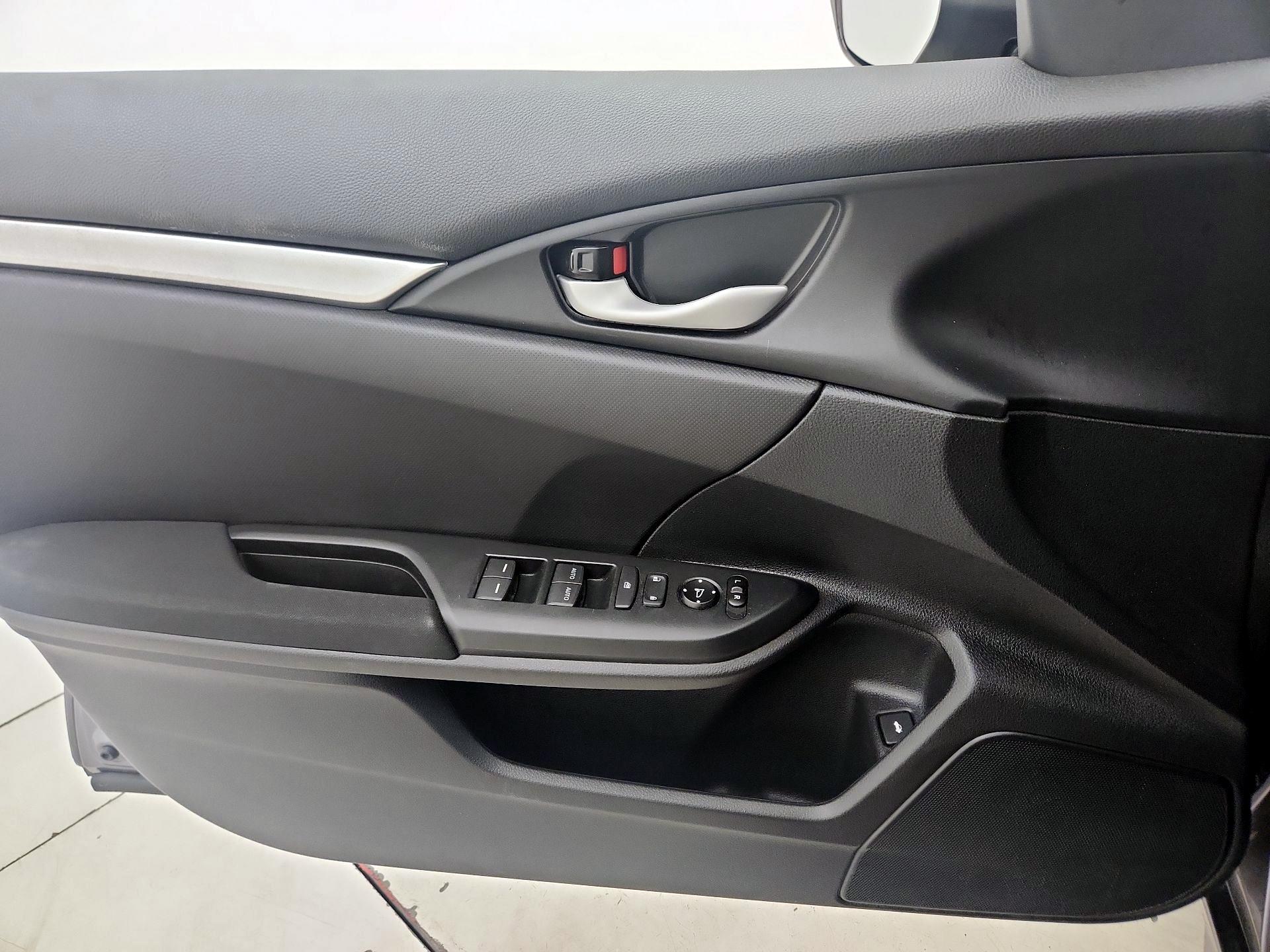 Thumbnail: 2020 Honda Civic - 12