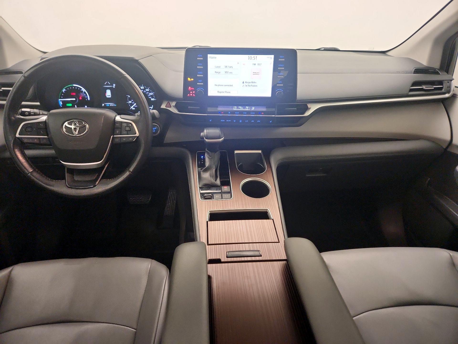 Thumbnail: 2022 Toyota Sienna - 9