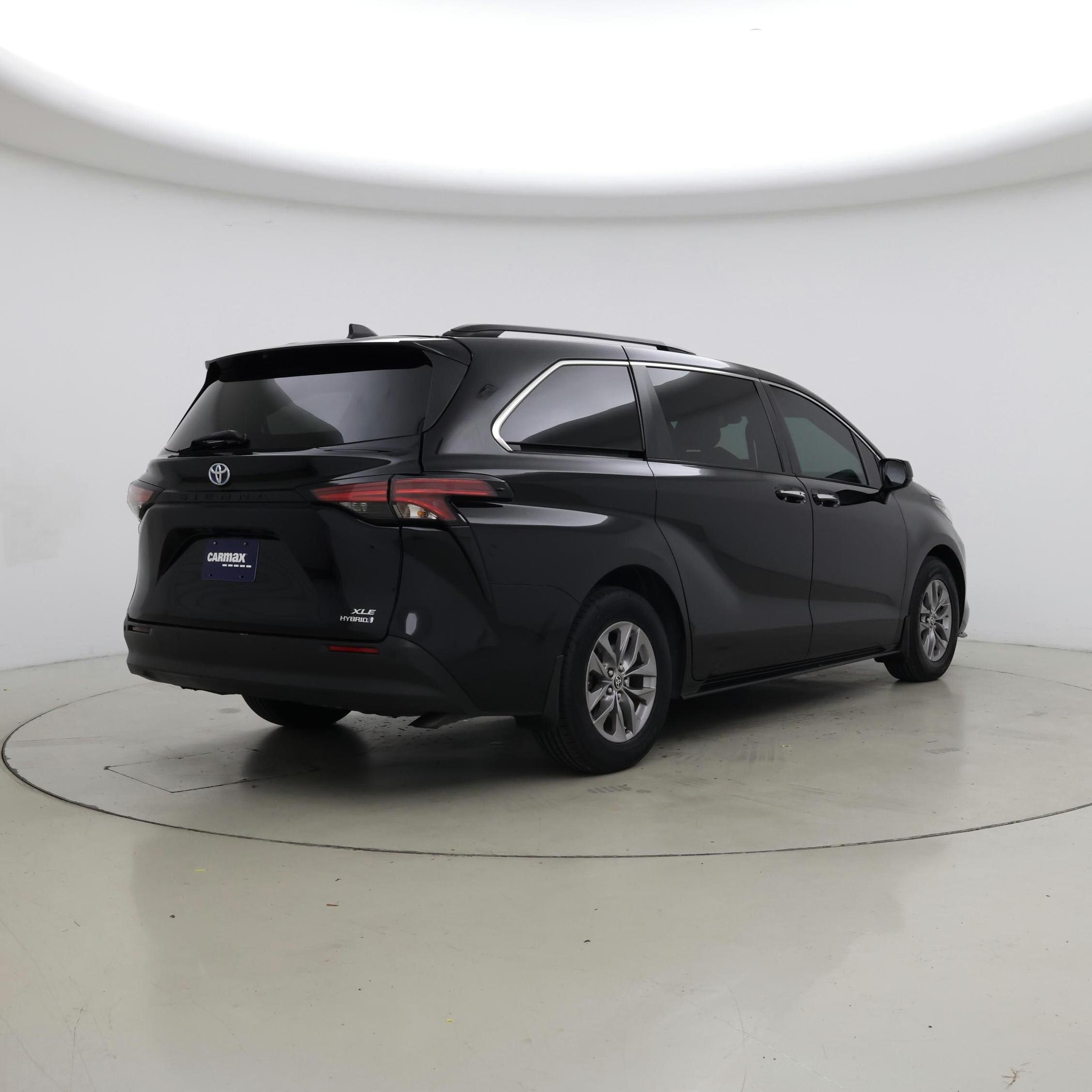 Thumbnail: 2022 Toyota Sienna - 8