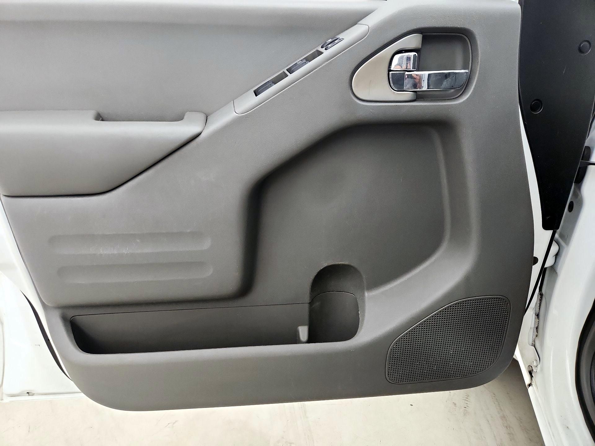 Thumbnail: 2016 Nissan Frontier - 12