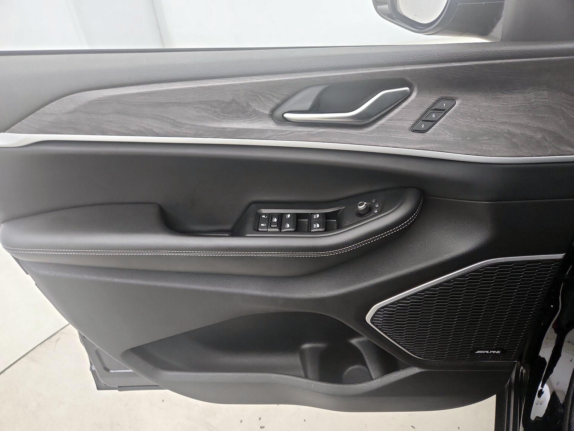 Thumbnail: 2021 Jeep Grand Cherokee L - 12
