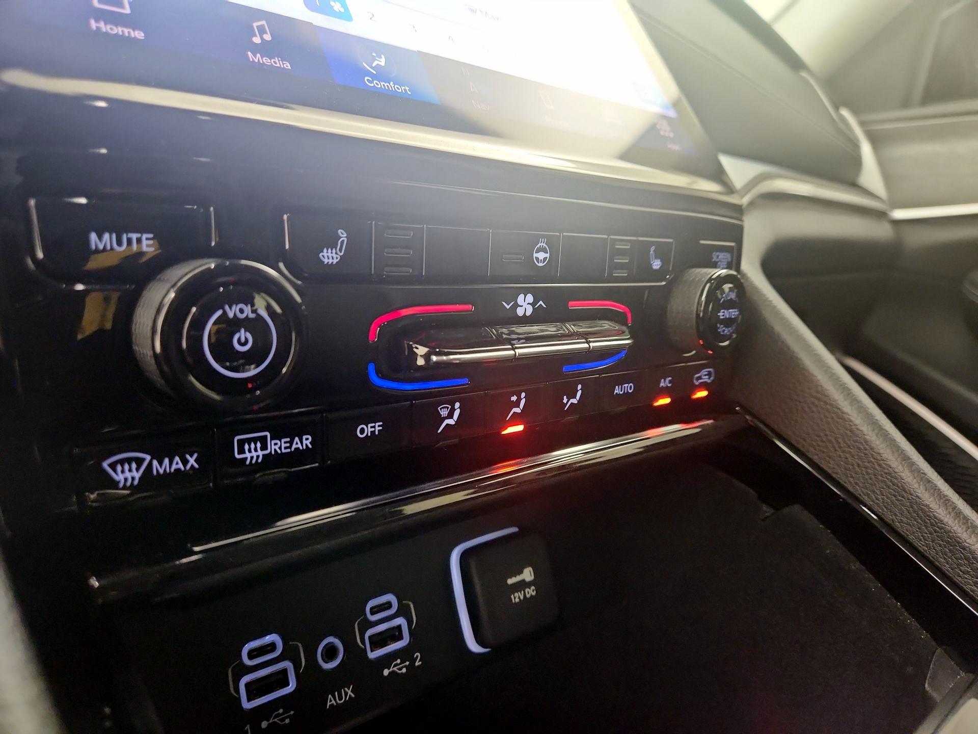 Thumbnail: 2021 Jeep Grand Cherokee L - 17