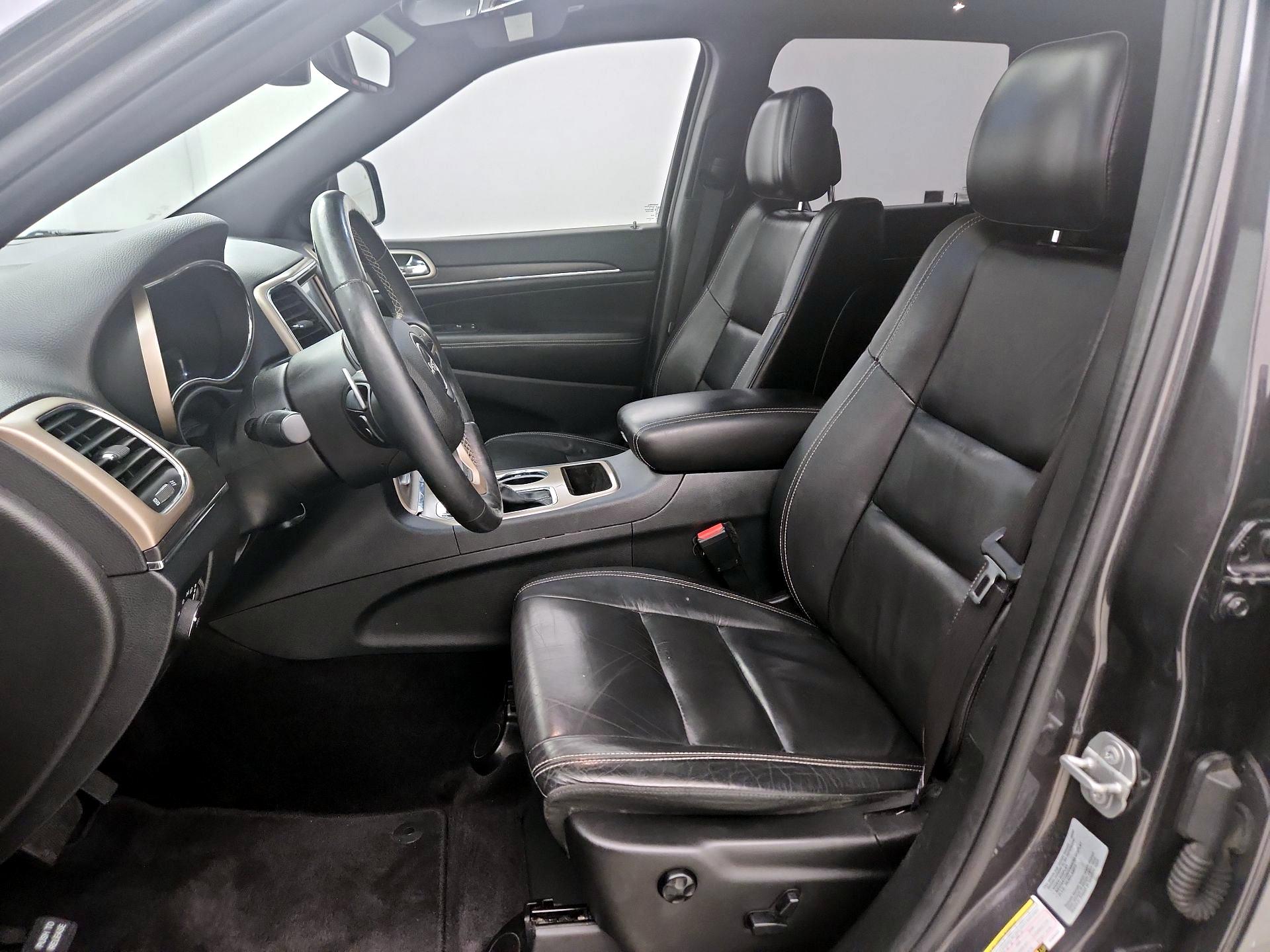 Thumbnail: 2017 Jeep Grand Cherokee - 11