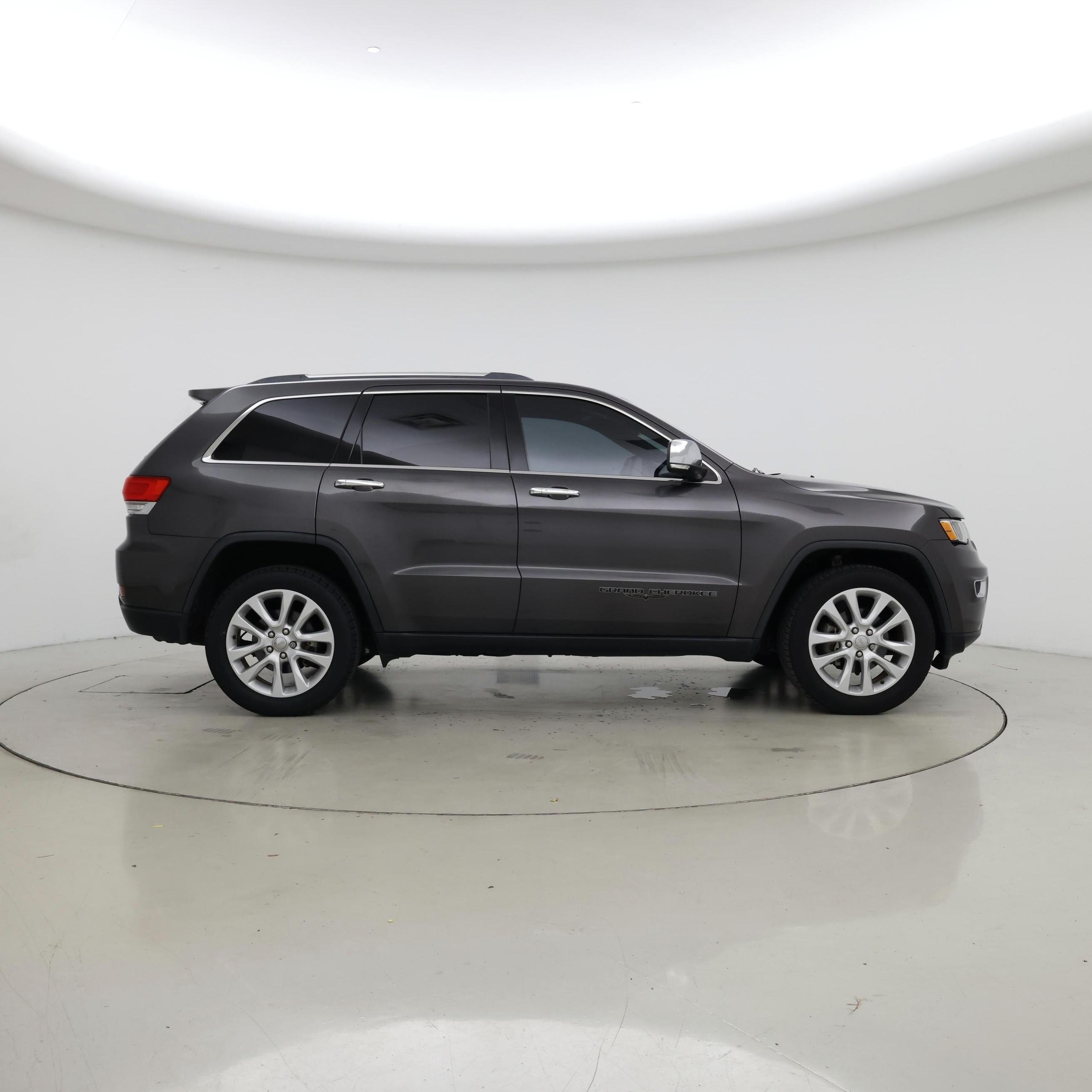Thumbnail: 2017 Jeep Grand Cherokee - 7