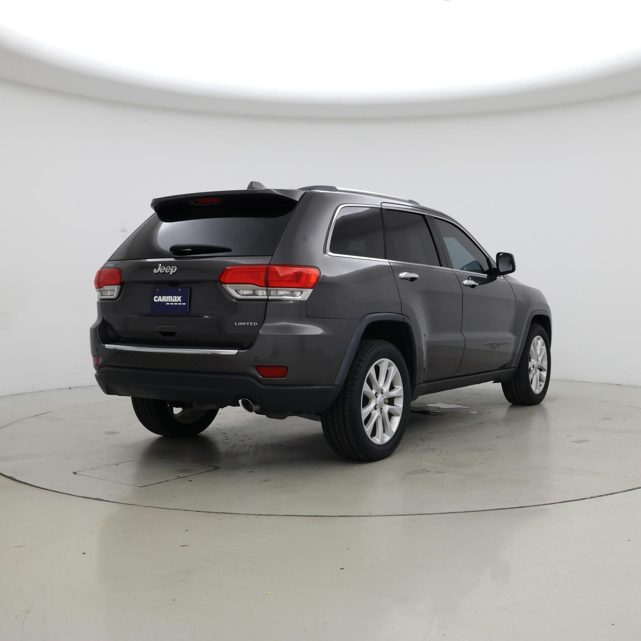 Thumbnail: 2017 Jeep Grand Cherokee - 8