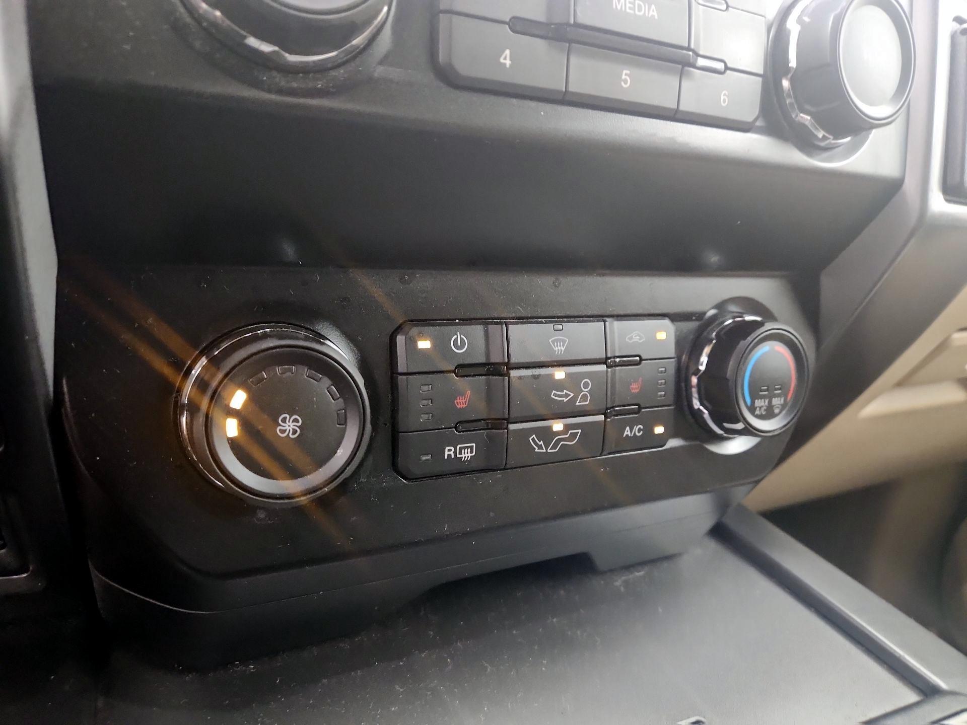 Thumbnail: 2019 Ford F-150 - 17