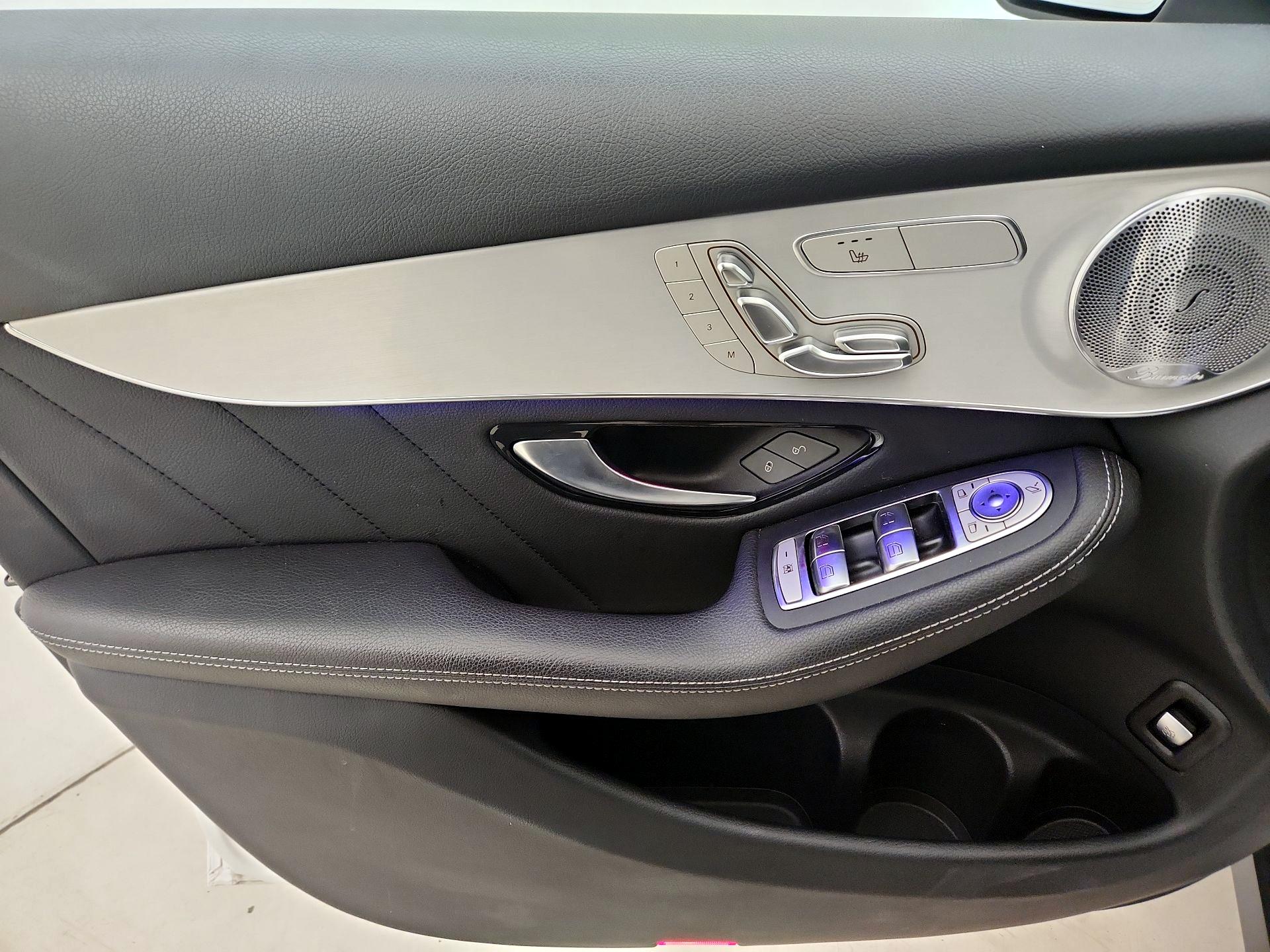 Thumbnail: 2020 Mercedes-Benz GLC - 12