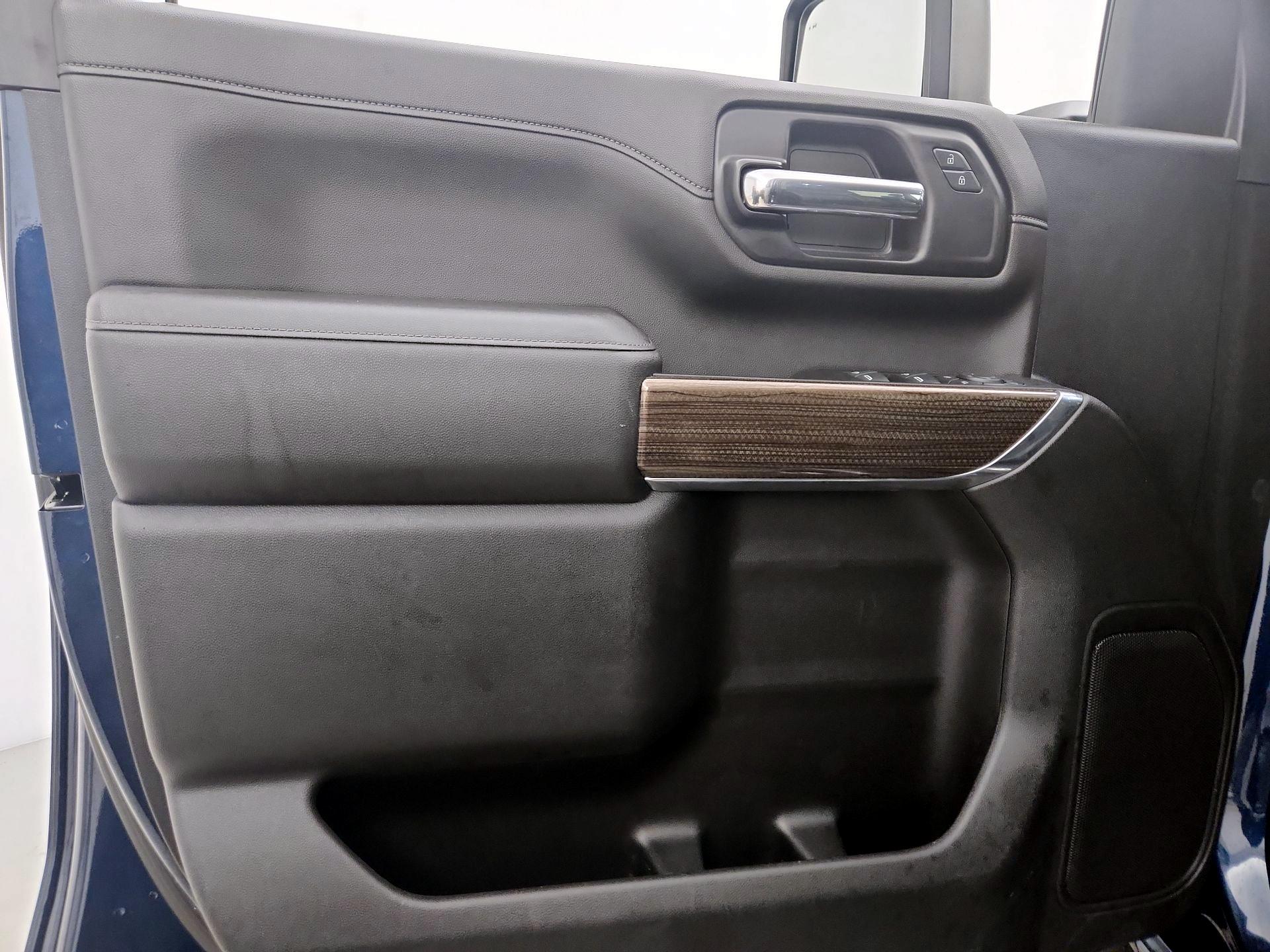 Thumbnail: 2020 Chevrolet Silverado 3500 - 12