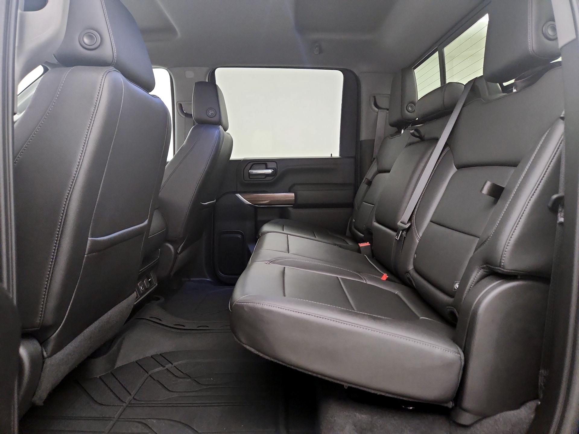 Thumbnail: 2020 Chevrolet Silverado 3500 - 19